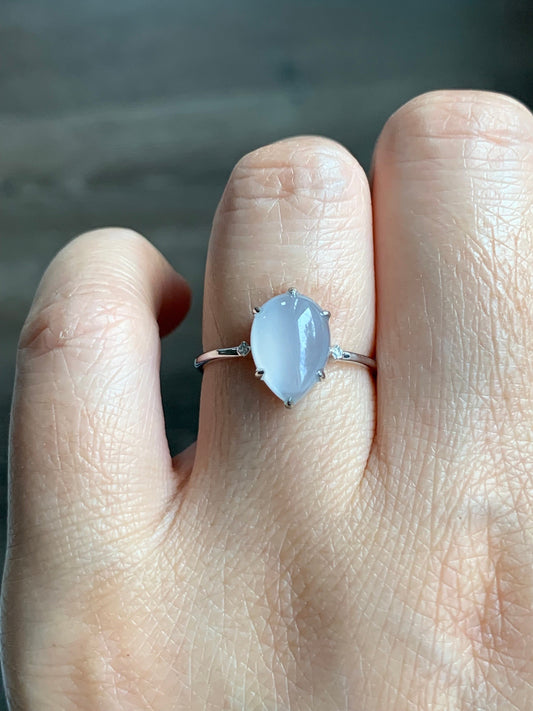 Certified Natural Burmese Icy Translucent Gelatinous White Jadeite Teardrop Ring 18K White Gold and Diamonds size 7 天然缅甸白冰胶翡翠水滴镶嵌戒指 1690