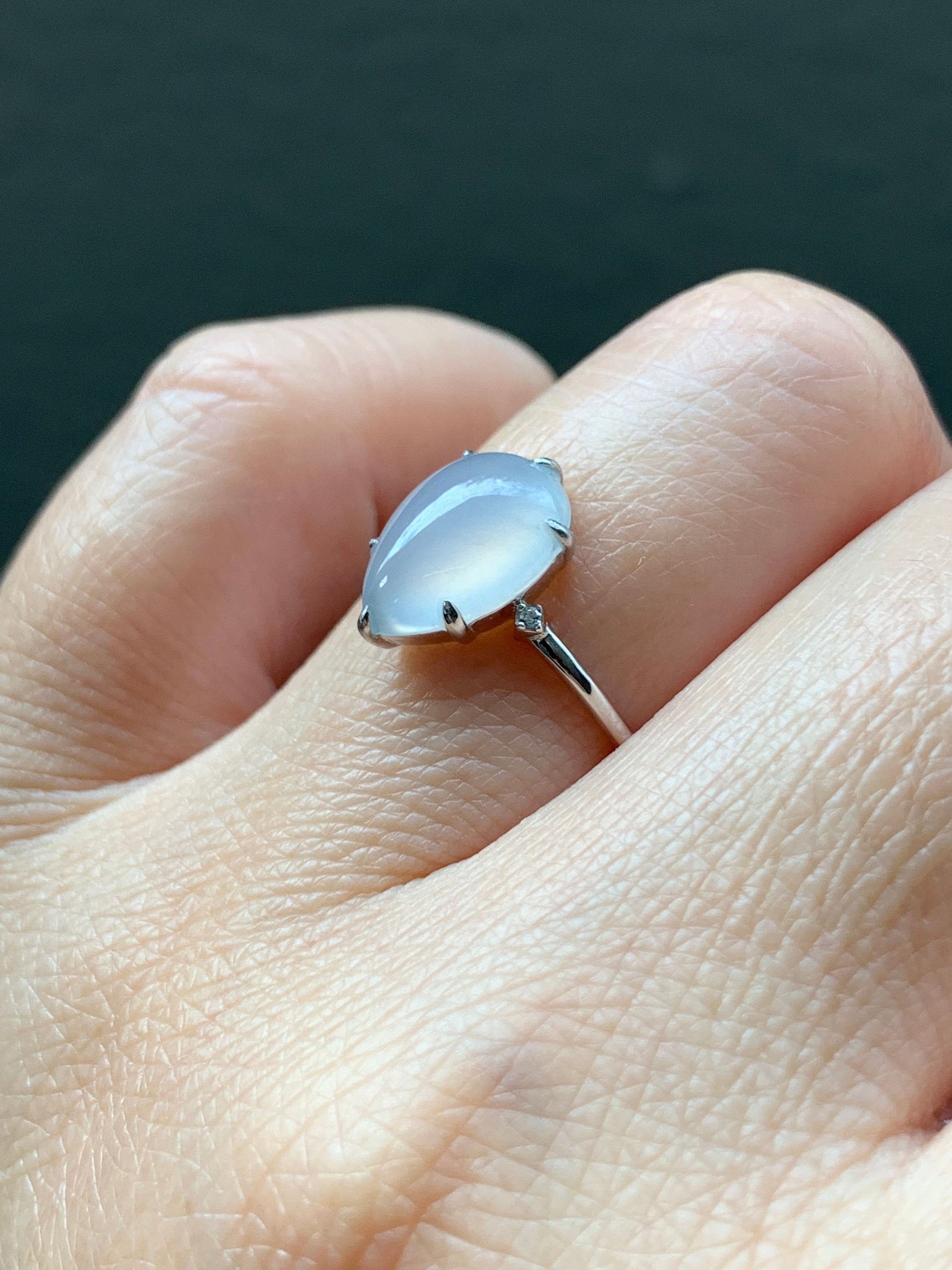 Certified Natural Burmese Icy Translucent Gelatinous White Jadeite Teardrop Ring 18K White Gold and Diamonds size 7 天然缅甸白冰胶翡翠水滴镶嵌戒指 1690
