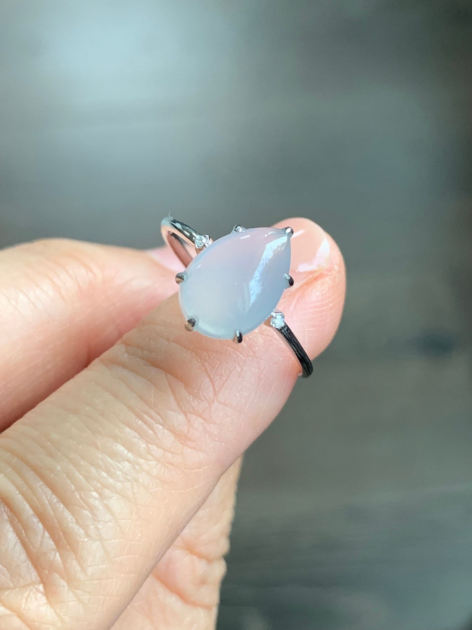 Certified Natural Burmese Icy Translucent Gelatinous White Jadeite Teardrop Ring 18K White Gold and Diamonds size 7 天然缅甸白冰胶翡翠水滴镶嵌戒指 1690