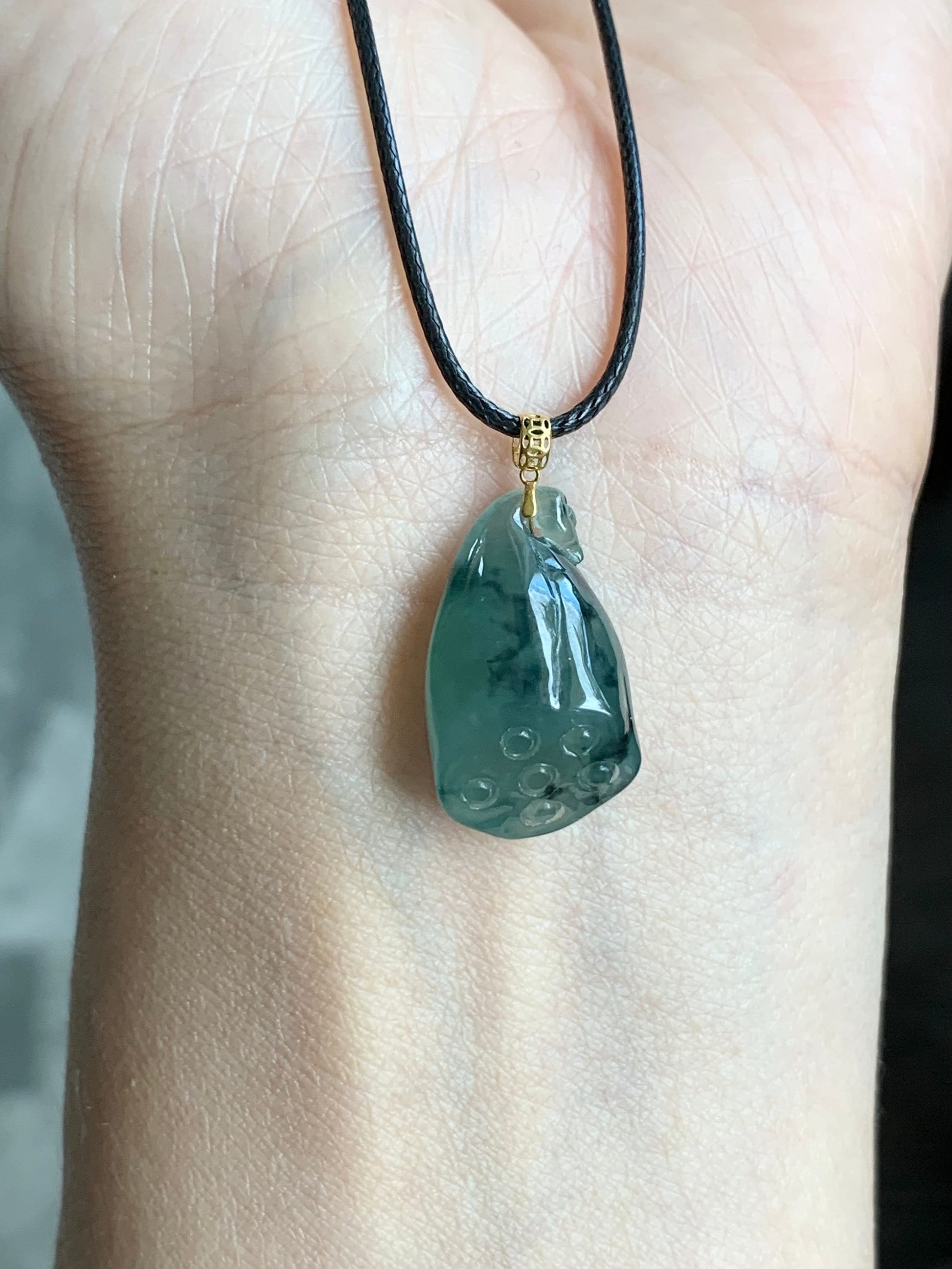 Natural Burmese Icy Translucent Gelatinous Green Jadeite w/ Dark Green Marbling Carved Lotus Pod Pendant 18K Yellow Gold 天然缅甸冰胶绿飘花翡翠莲蓬镶嵌吊坠