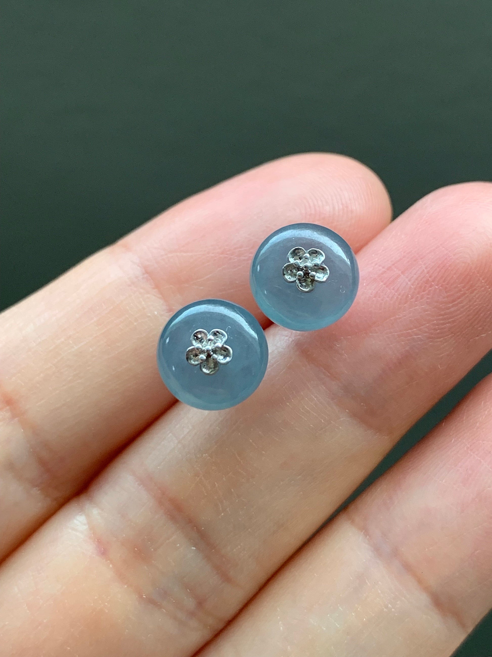 Certified Guatemalan Natural Icy Highly Translucent Light Blue Jadeite Drum Bead Stud Earrings 18K White Gold 天然冰危蓝水翡翠鼓珠Ｋ金镶嵌耳钉 1643