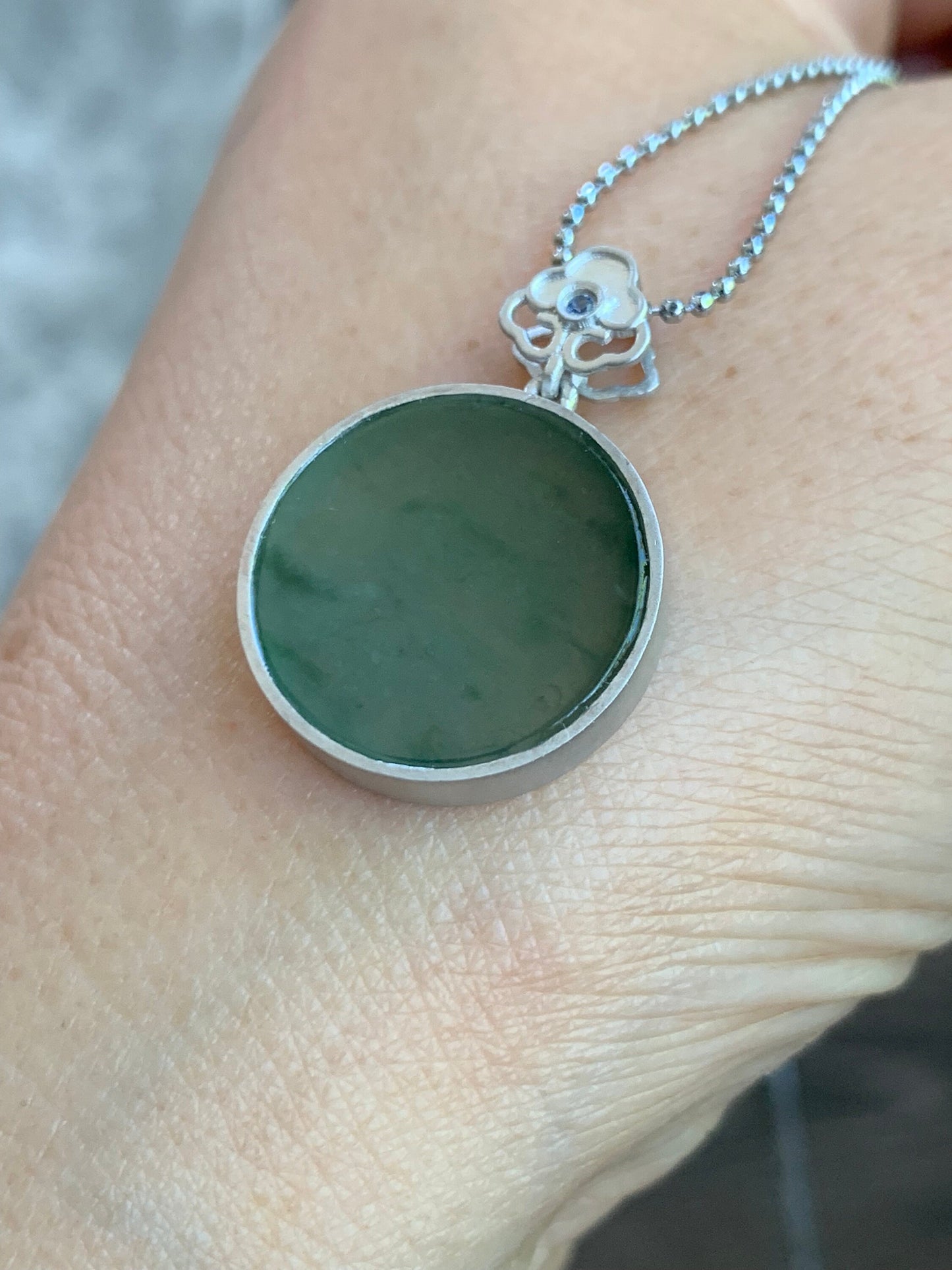 Certified Natural Burmese Icy Translucent Green Jadeite w/ Dark Green Marbling Wu Shi Pai Amulet Pendant Sterling Silver 天然缅甸莫西沙飘绿翡翠无事牌镶嵌吊