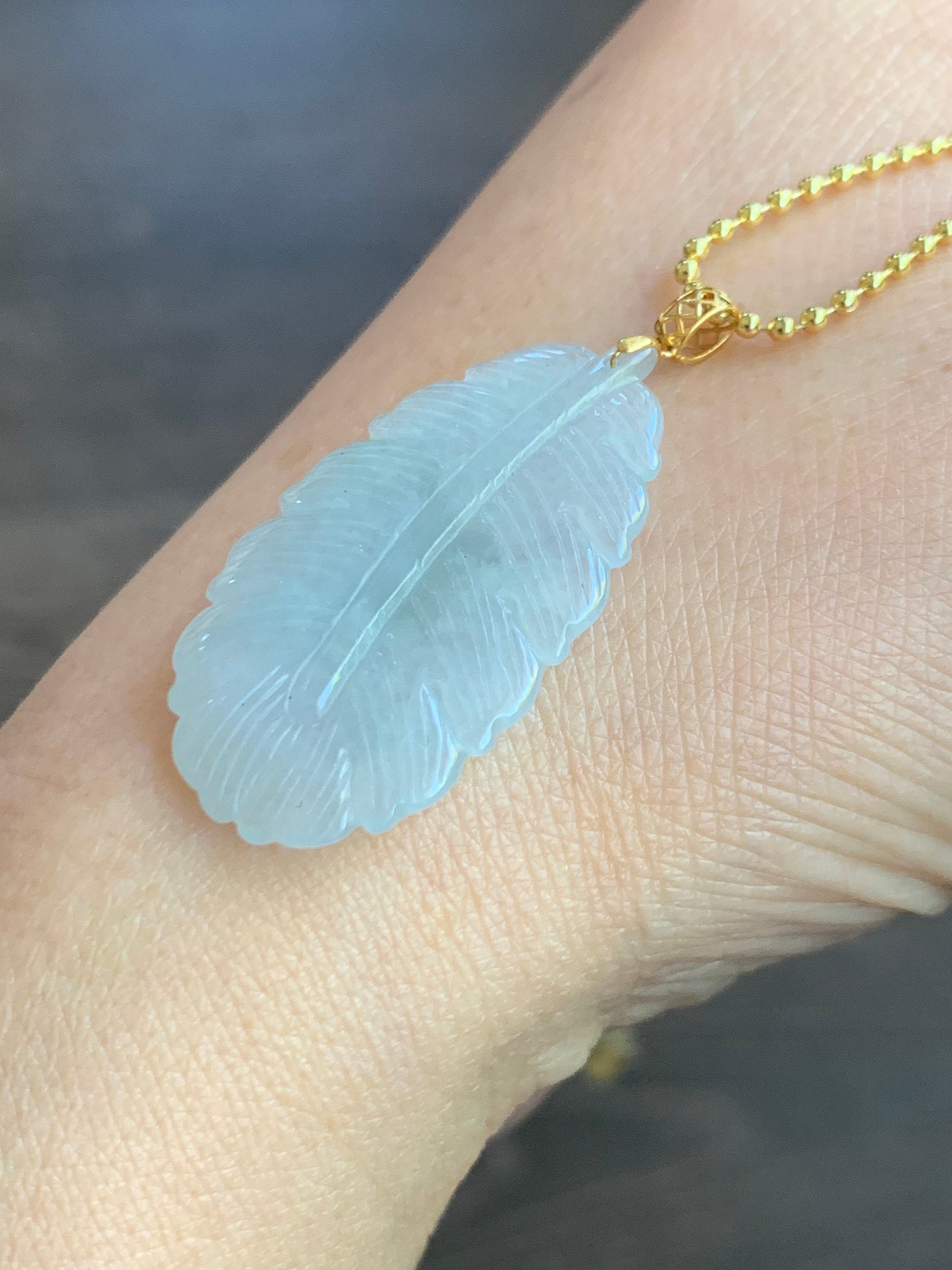 Natural Burmese Icy Translucent Light Green Jadeite Carved Feather Pendant 18K Yellow Gold 天然缅甸冰淡晴底翡翠羽毛镶嵌吊坠 B830