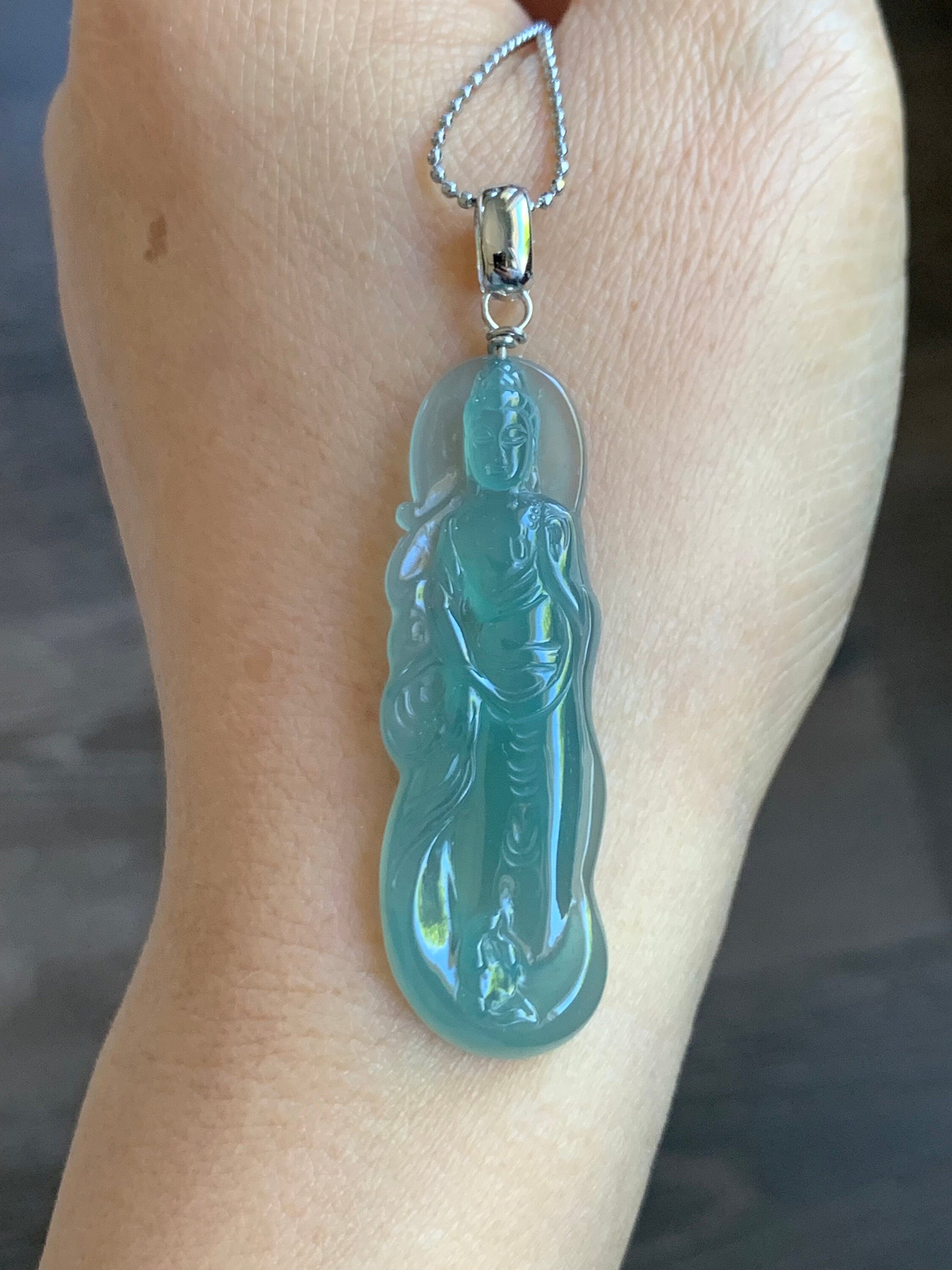 Certified Natural Guatemalan Icy Highly Translucent Gelatinous Light Green Jadeite Guanyin Pendant Sterling Silver 天然冰胶危淡晴绿翡翠观音吊坠 5131