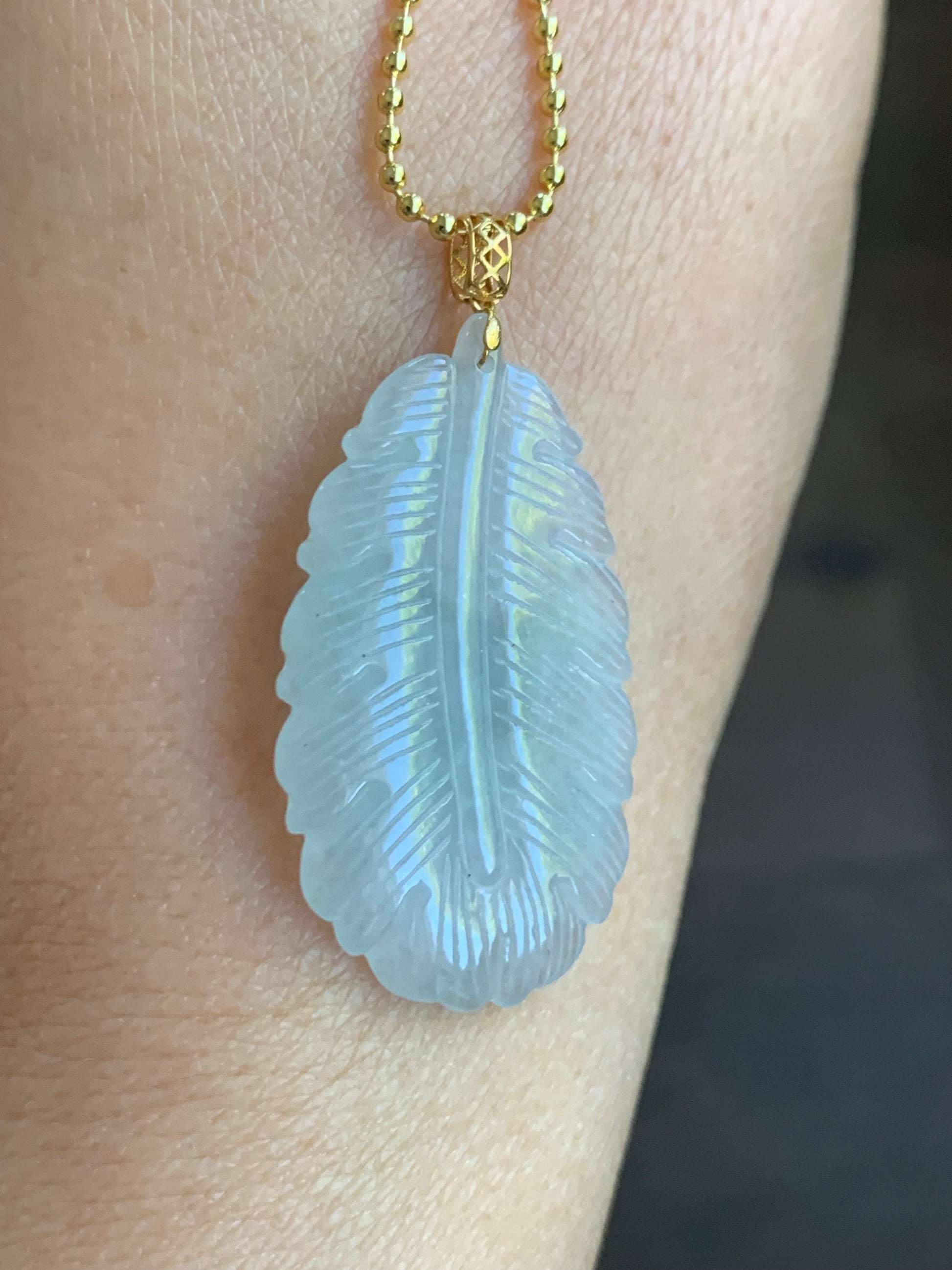 Natural Burmese Icy Translucent Light Green Jadeite Carved Feather Pendant 18K Yellow Gold 天然缅甸冰淡晴底翡翠羽毛镶嵌吊坠 B830
