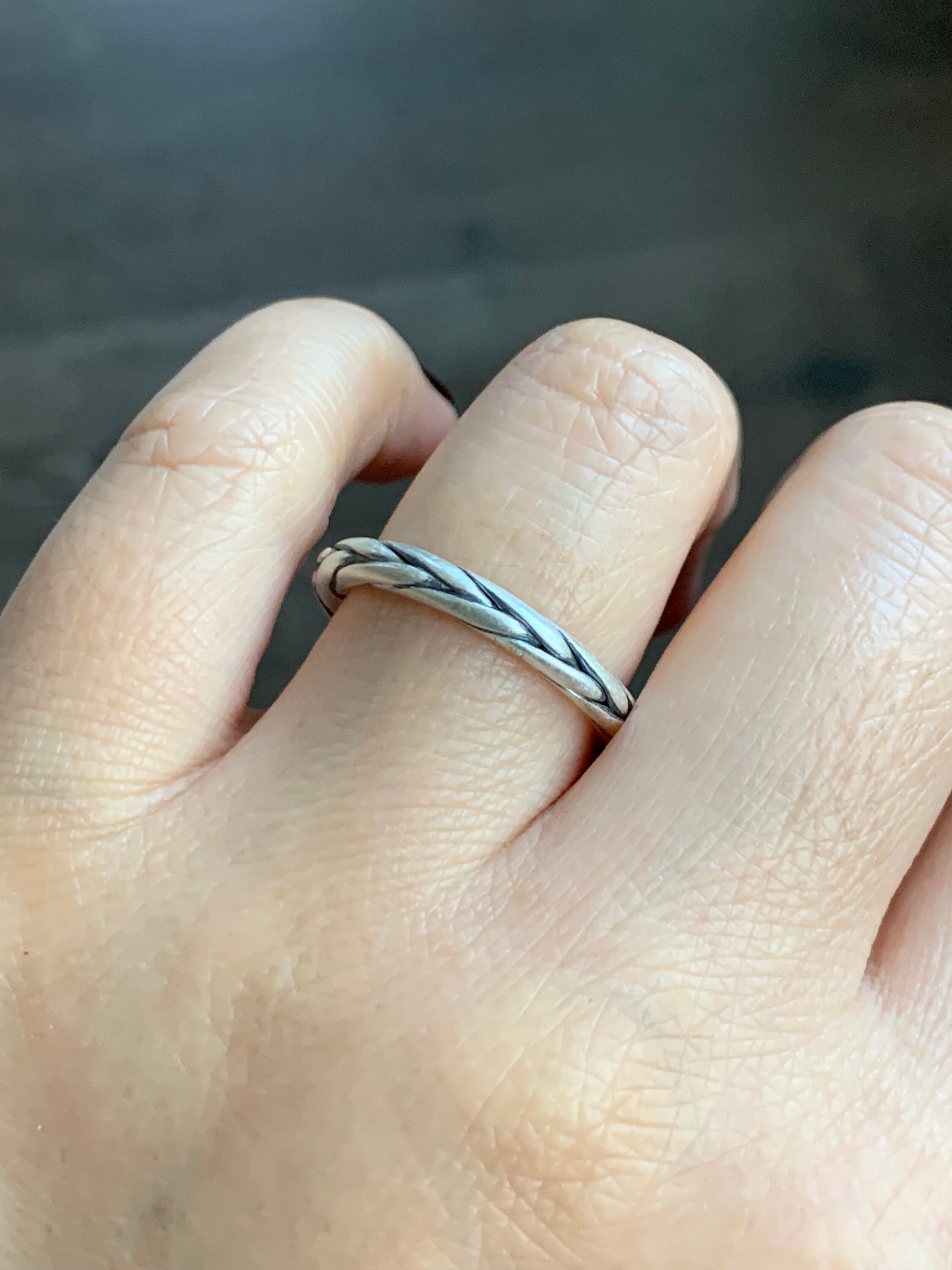 Solid 999 Sterling Silver Handcrafted Braided Band Ring Size 7.25 Adjustable 4 grams Must-Have! 999足银麻花款圆条戒圈