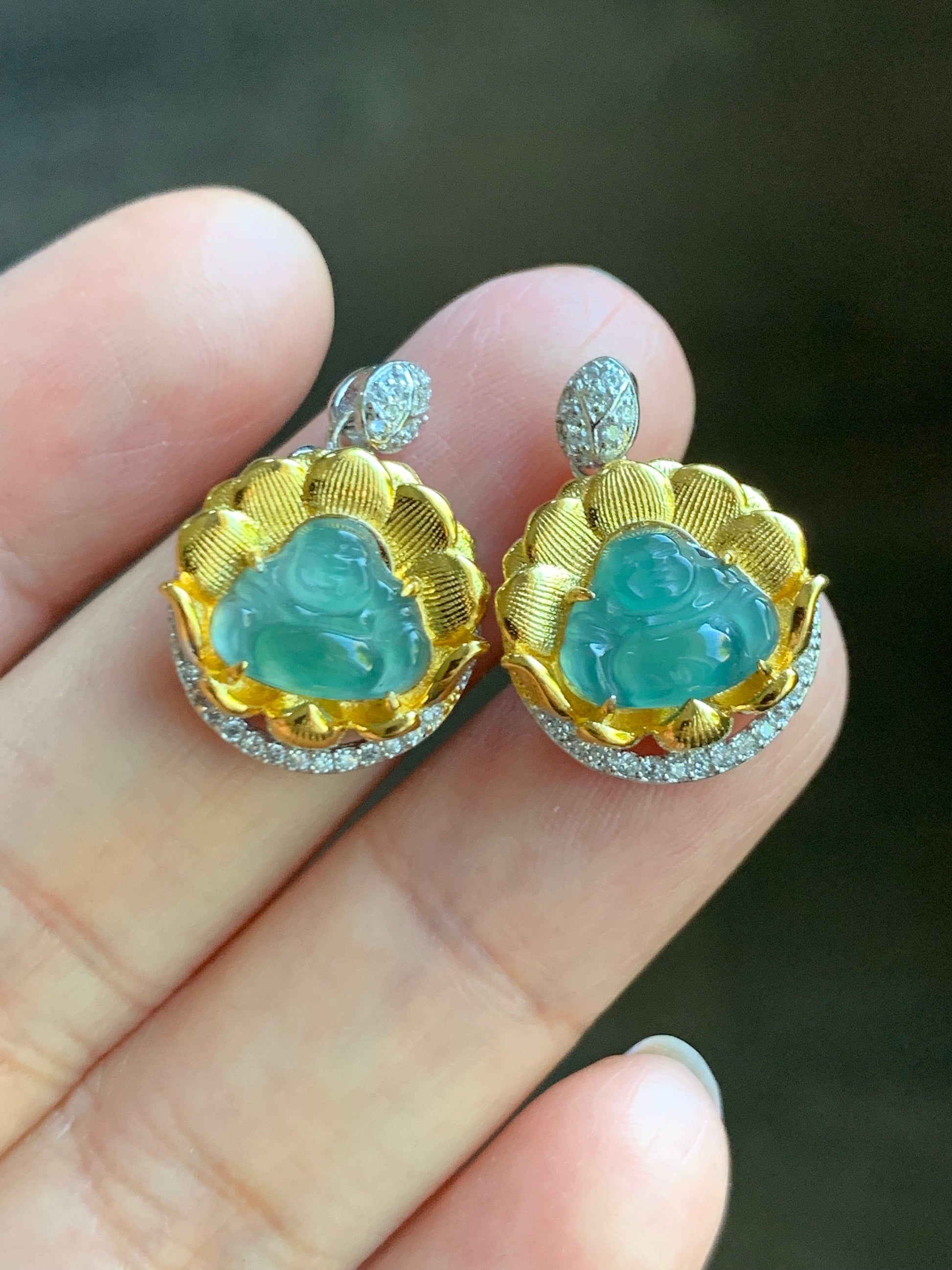 Petite Natural Guatemalan Premium Icy Highly Translucent Teal Blue Jadeite Buddha Pendant Two-Tone Sterling Silver 天然高冰危蓝翡翠小佛公银镶吊坠
