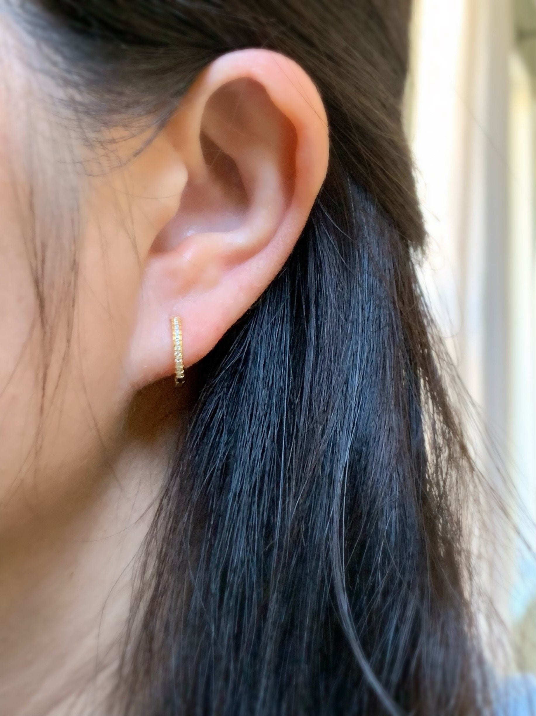 Natural Guatemalan Icy Translucent Light Teal Blue Jadeite Faceted Hearts Hoop Huggie Earrings Sterling Silver Gold Finish 天然冰危蓝翡翠爱心切割面银镶耳包