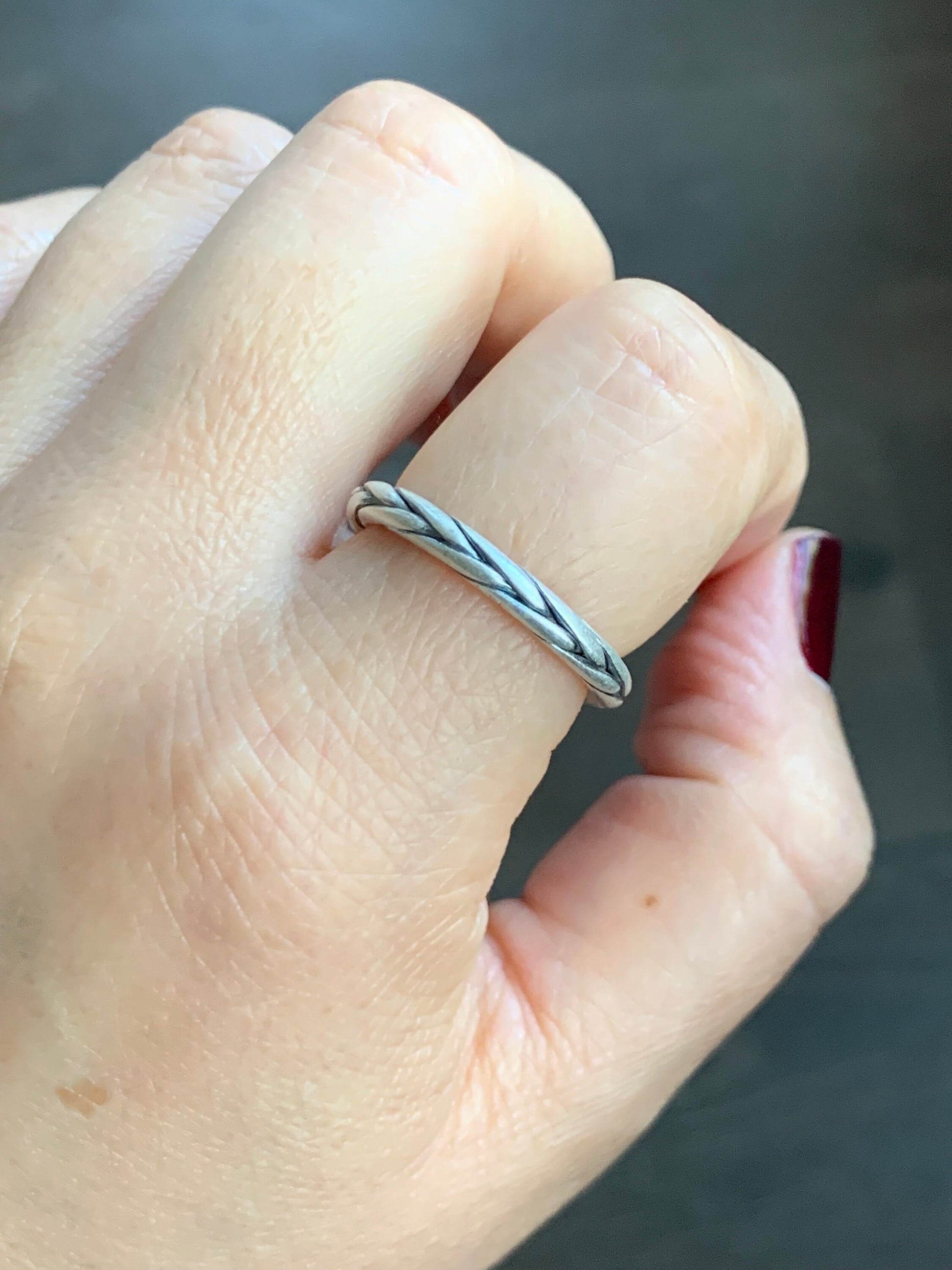 Solid 999 Sterling Silver Handcrafted Braided Band Ring Size 7.25 Adjustable 4 grams Must-Have! 999足银麻花款圆条戒圈