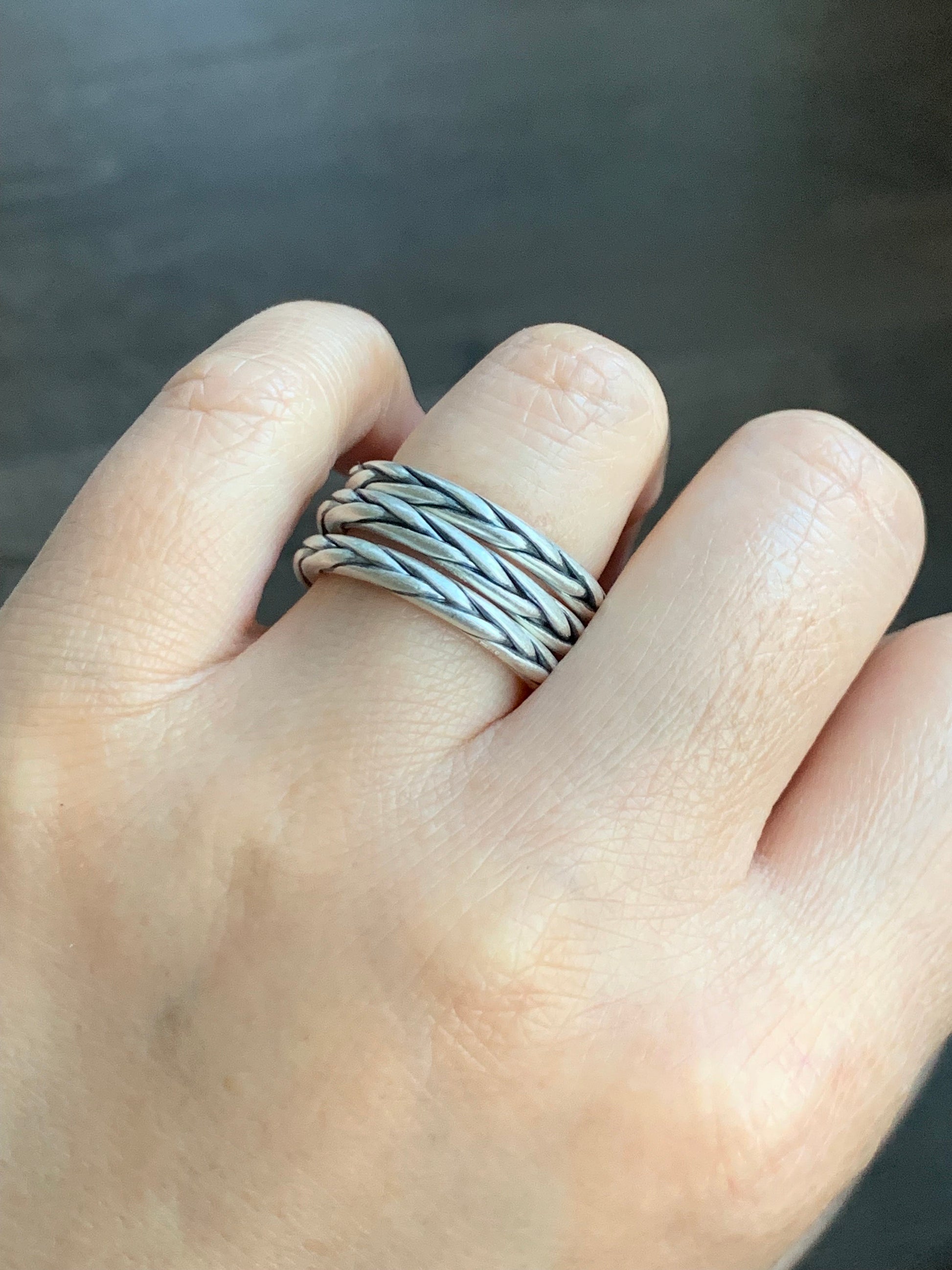 Solid 999 Sterling Silver Handcrafted Braided Band Ring Size 7.25 Adjustable 4 grams Must-Have! 999足银麻花款圆条戒圈