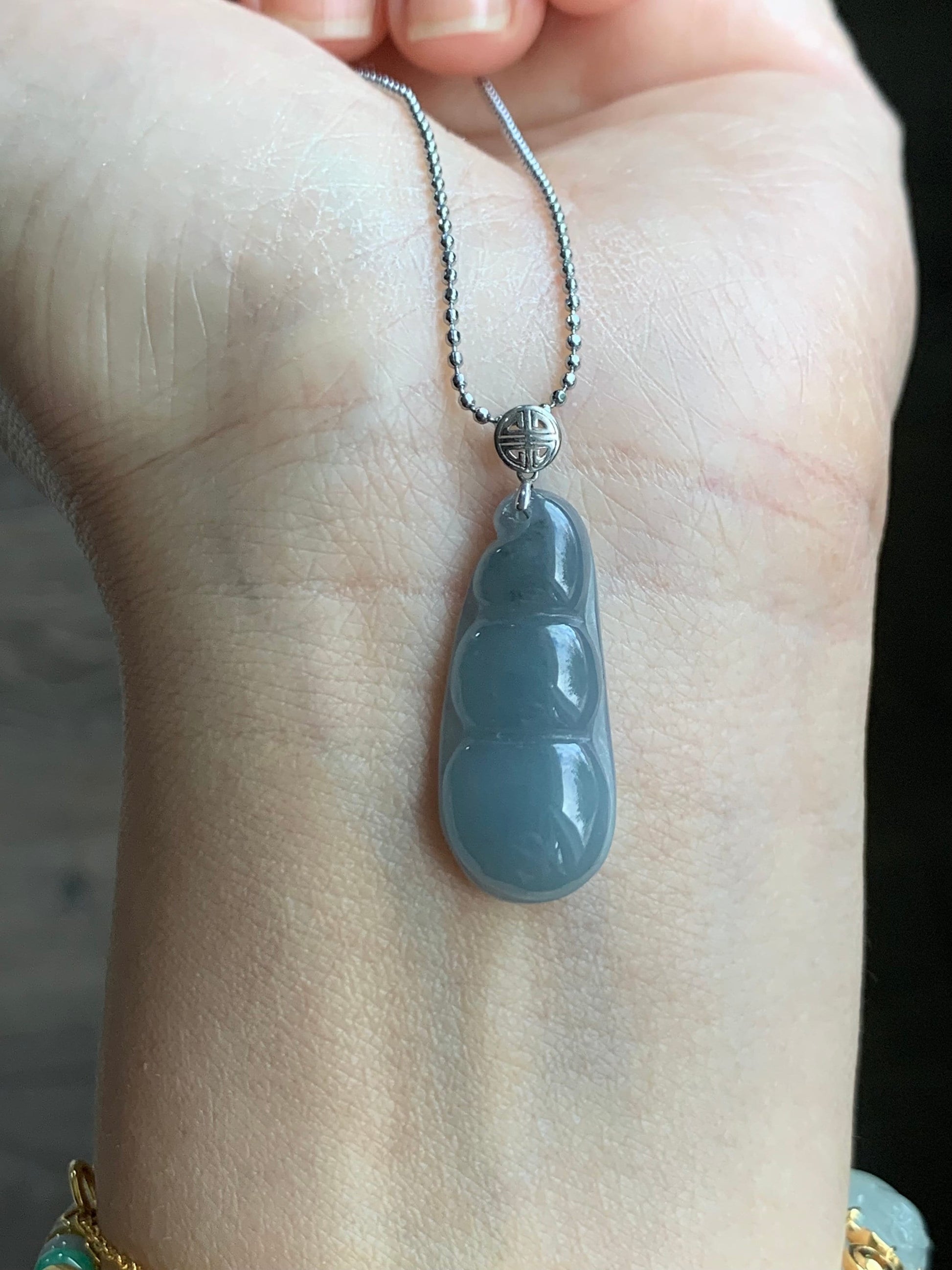 Natural Guatemalan Icy Translucent Light Dusty Blue Jadeite Peapod Pendant 18K White Gold 天然冰危蓝翡翠福豆吊坠 BTH113 B