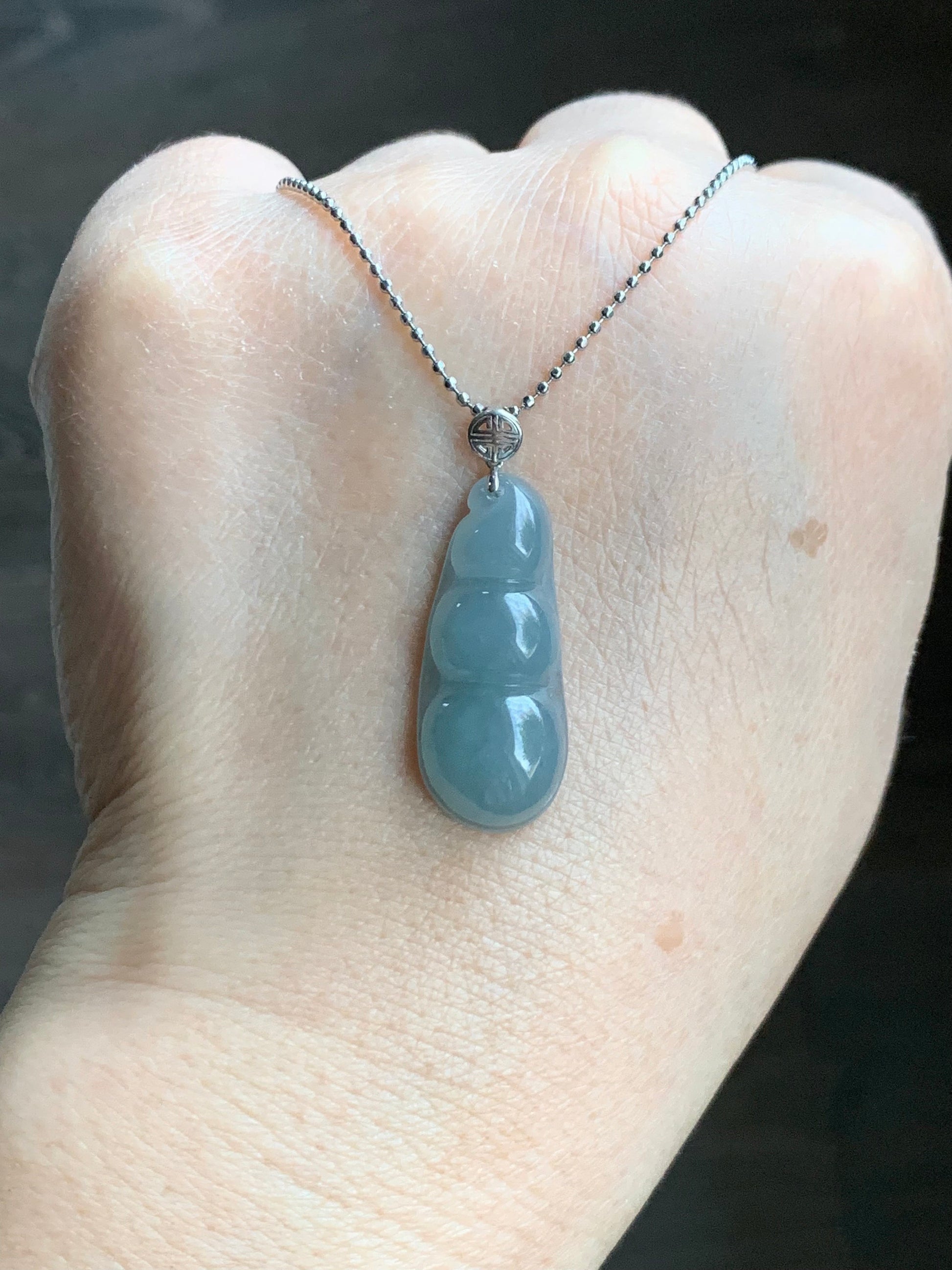 Natural Guatemalan Icy Translucent Light Dusty Blue Jadeite Peapod Pendant 18K White Gold 天然冰危蓝翡翠福豆吊坠 BTH113 A