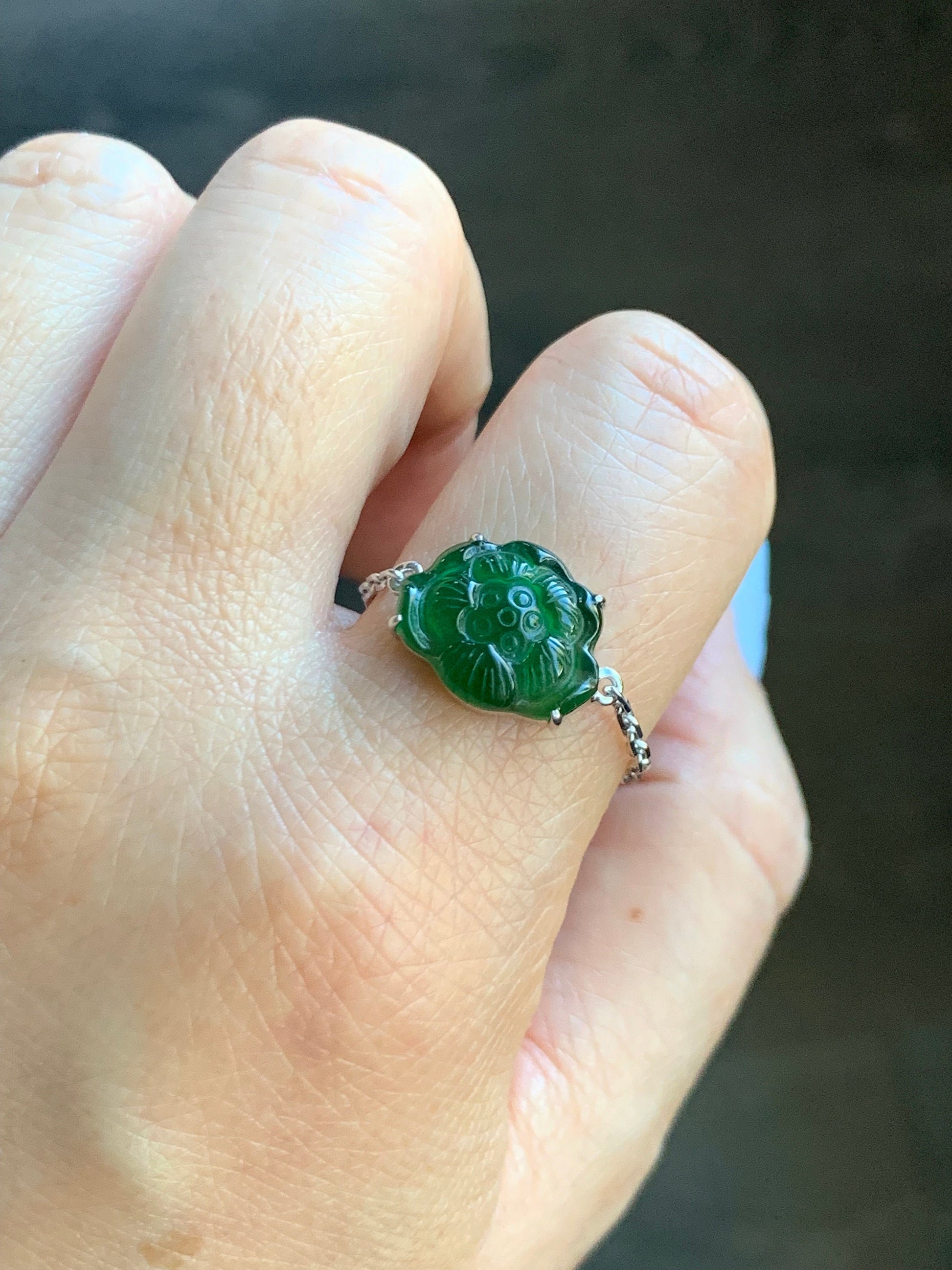 Certified Natural Guatemalan Icy Translucent Green Jadeite Carved Lotus Flower Chain Ring 18K White Gold Size Adjustable 天然冰危绿翡翠荷花镶嵌戒指 7421