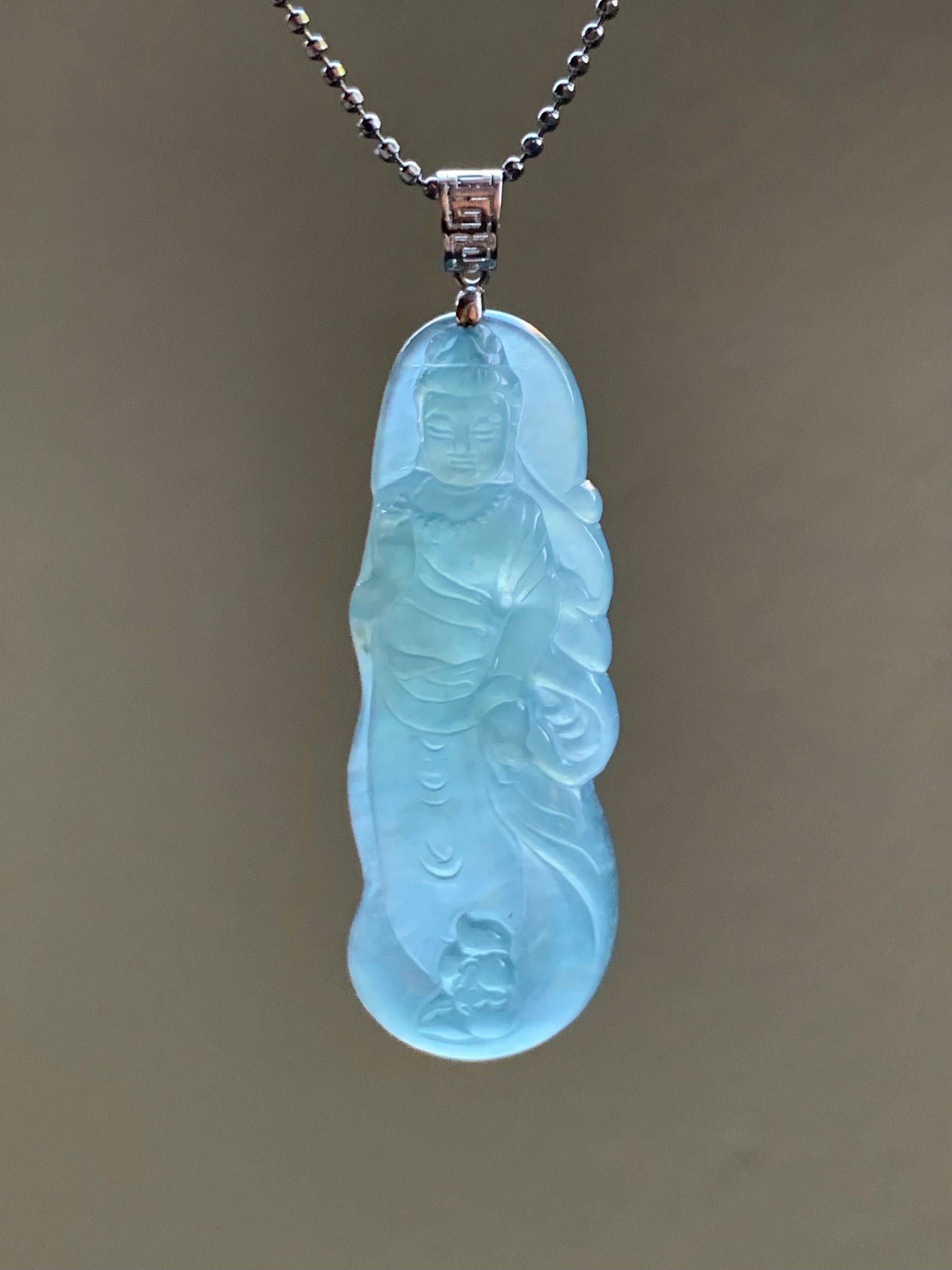 Natural Guatemalan Icy Highly Translucent Gelatinous Blue Jadeite Guanyin Pendant 18K White Gold Bail 天然冰胶危蓝翡翠观音镶嵌吊坠
