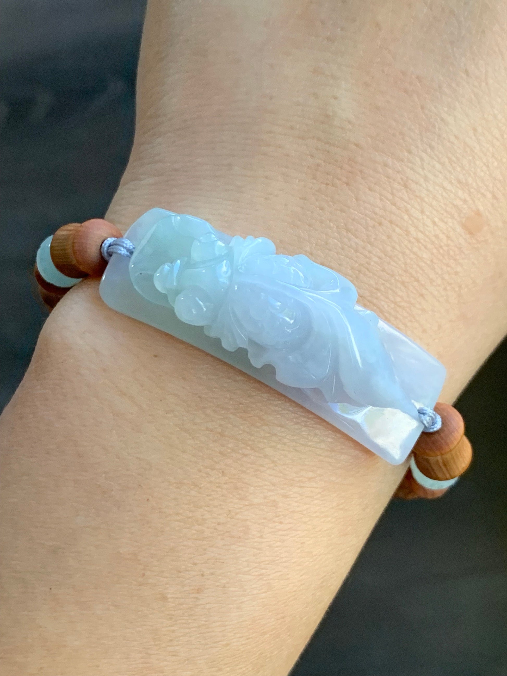 Natural Burmese Icy Translucent Light Purple Green Marbled Jadeite Carved Goldfish YaBai Bamboo Beads Bracelet 6.5” 天然缅甸冰胶淡春彩翡翠金鱼手牌崖柏木珠手串