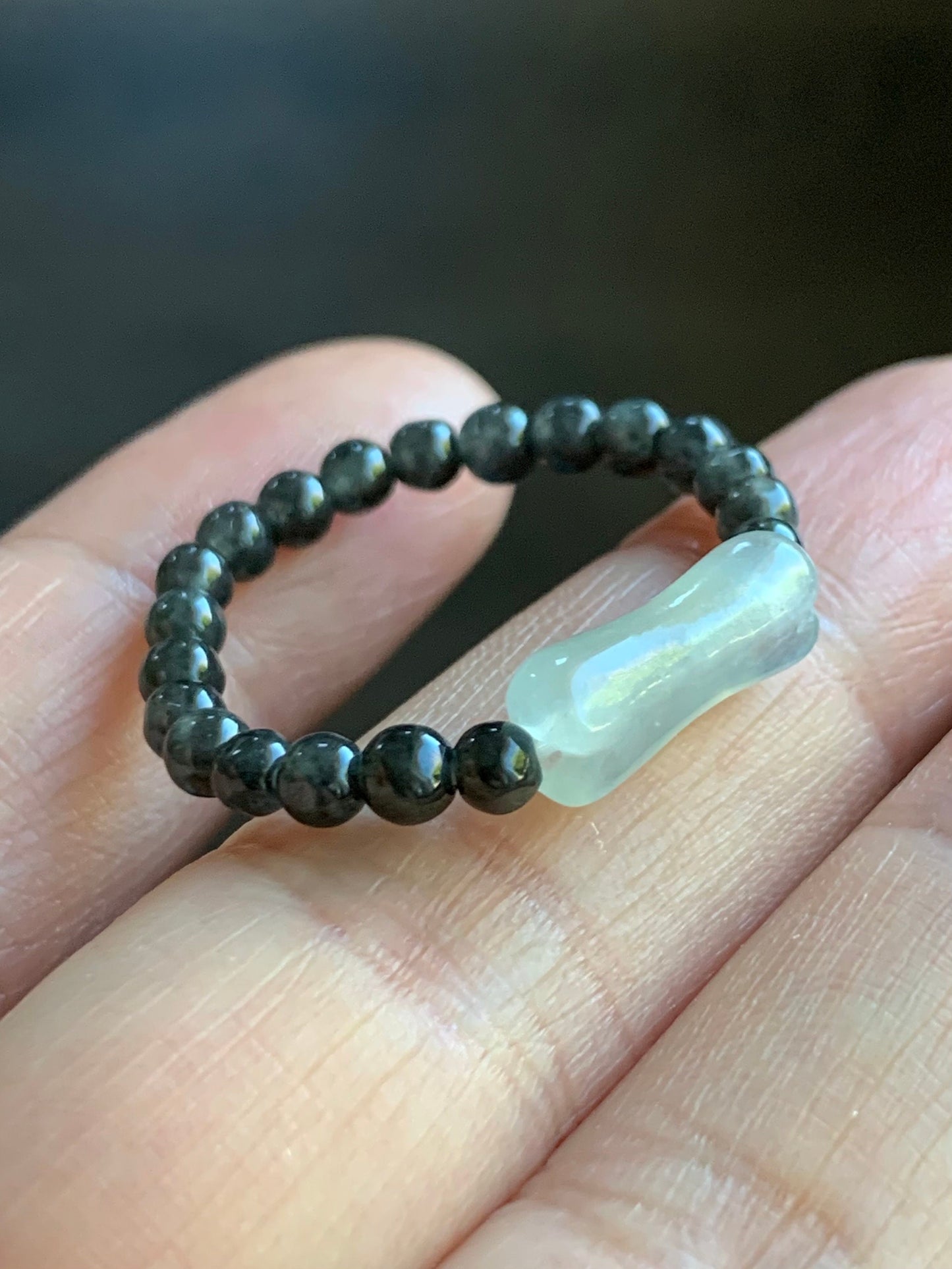 Natural Burmese Icy Translucent White Jadeite Petite Beads & Light Blue Turtle Shell Beaded Ring size 10.5 Stretchy 天然缅甸白冰起光翡翠小骨头戒圈