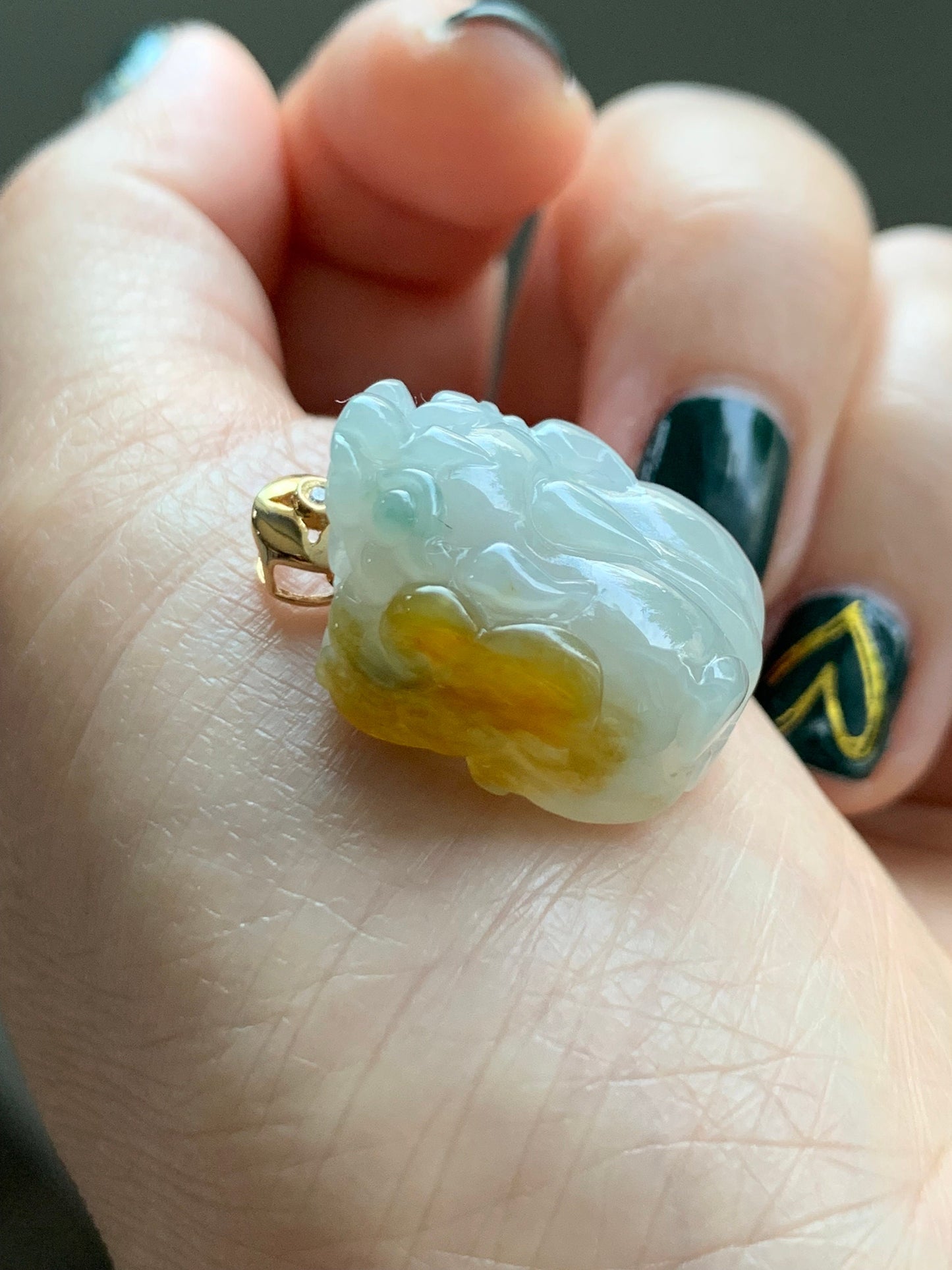 Certified Natural Burmese Muna Icy Translucent Gelatinous Yellow Marbled Jadeite Pixiu Pendant 18K Yellow Gold Diamond 天然缅甸木纳冰胶飘黄翡翠貔貅镶嵌吊坠