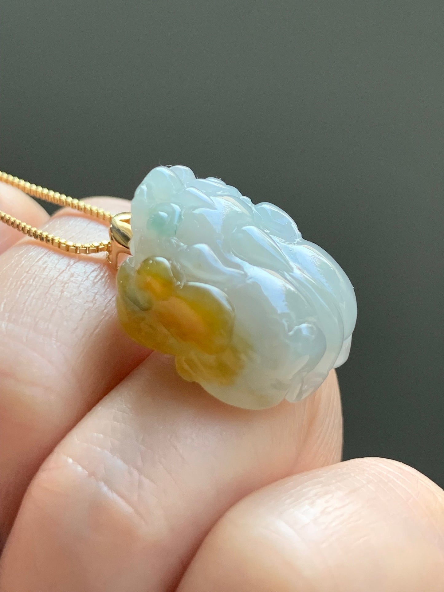 Certified Natural Burmese Muna Icy Translucent Gelatinous Yellow Marbled Jadeite Pixiu Pendant 18K Yellow Gold Diamond 天然缅甸木纳冰胶飘黄翡翠貔貅镶嵌吊坠