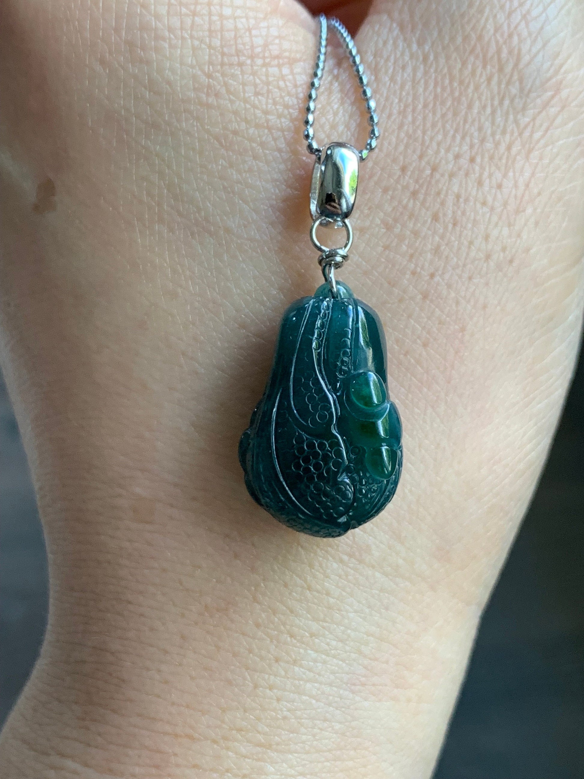Natural Guatemalan Icy Translucent Dark Teal Blue Green Marbled Jadeite Carved Napa Cabbage Ruyi Pendant Sterling Silver 天然冰危深蓝绿翡翠白菜百财如意吊坠