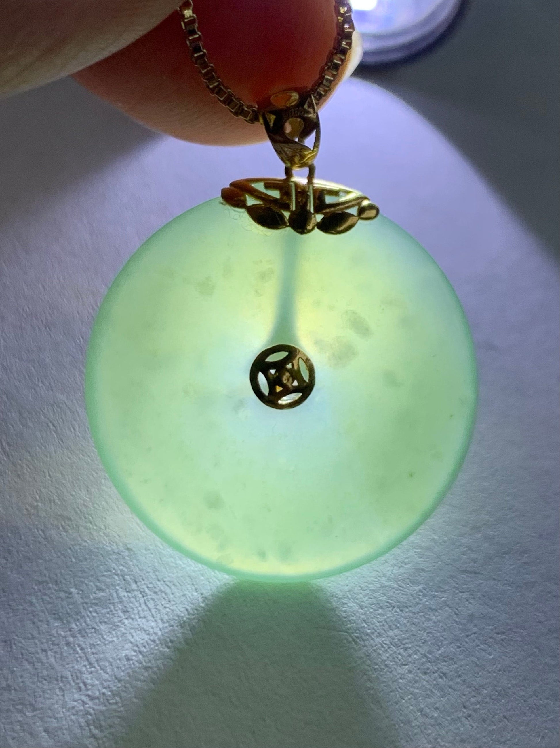 Natural Guatemalan Icy Translucent Teal Green Jadeite Ping An Kou Circle Pendant 18K Yellow Gold Setting 天然冰危冰胶晴绿翡翠平安扣18K镶嵌吊坠