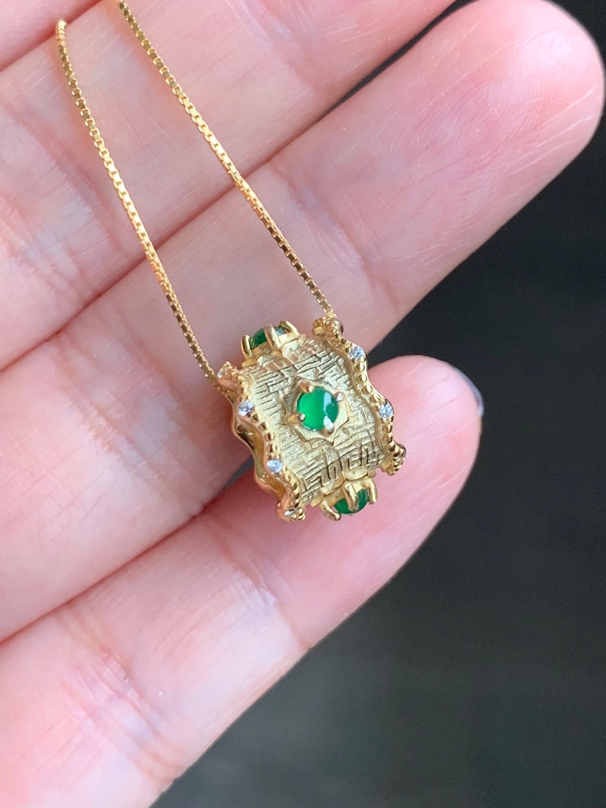 Natural Guatemalan Icy Highly Translucent Vibrant Green Jadeite Circle Pendant Necklace Sterling Silver YG Finish 16.5” 天然高冰危绿翡翠圆圈银镶锁骨链套链