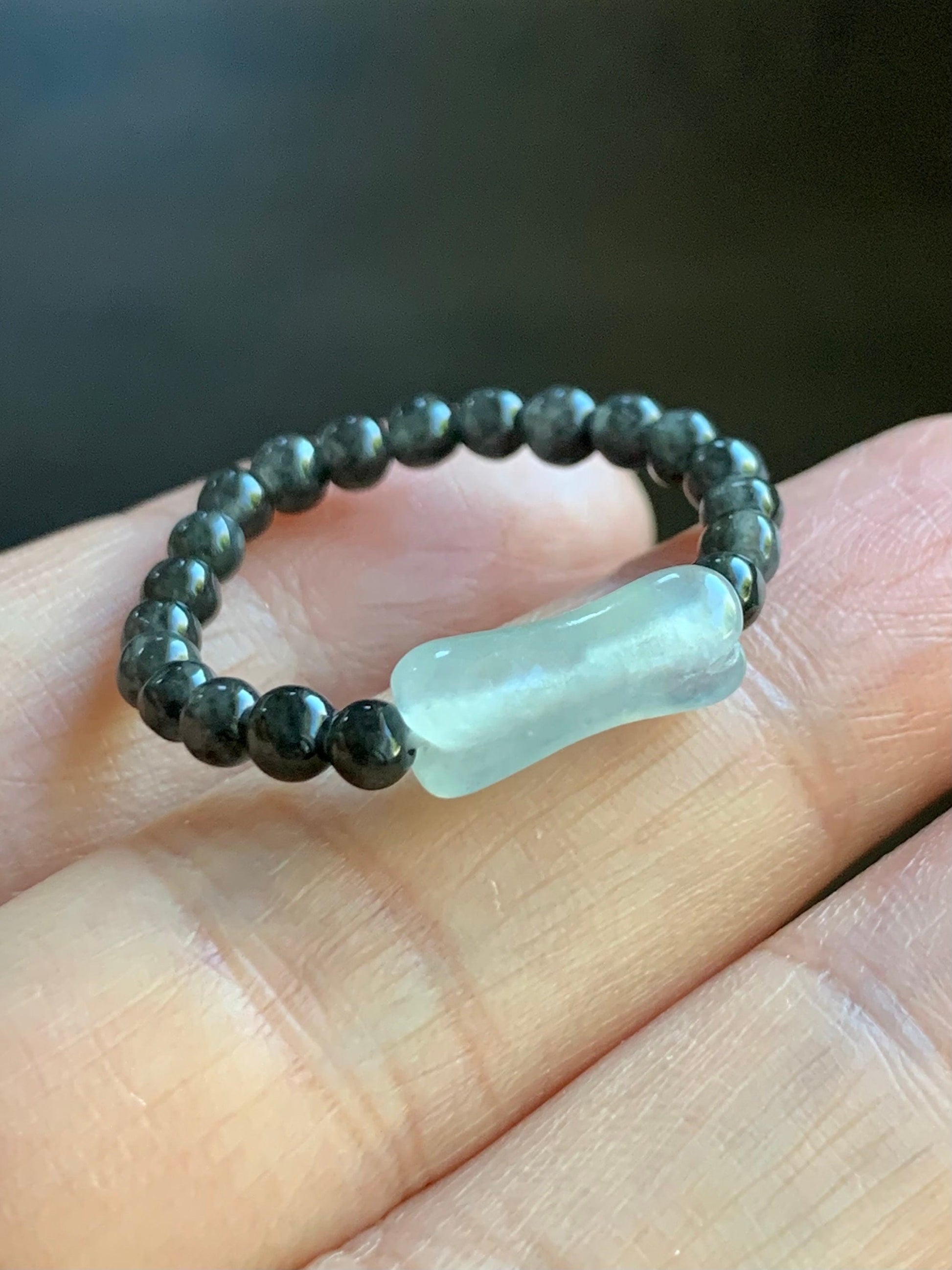 Natural Burmese Icy Translucent White Jadeite Petite Beads & Light Blue Turtle Shell Beaded Ring size 10.5 Stretchy 天然缅甸白冰起光翡翠小骨头戒圈