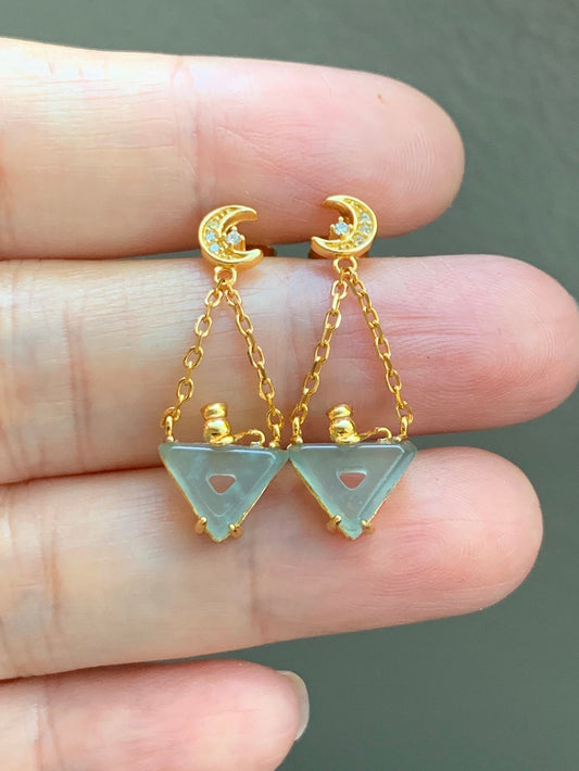 Natural Guatemalan Icy Highly Translucent Light Blue Jadeite Cat Stud Earrings S925 Sterling Silver Yellow Gold Finish 天然冰危淡蓝翡翠猫咪银镶耳钉