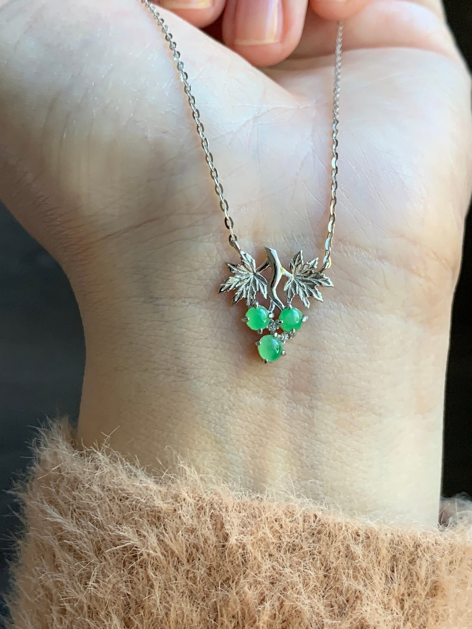 Natural Burmese Icy Translucent Apple Green Jadeite Grapes Pendant Necklace 16”-18” adjustable S925 Sterling Silver 天然缅甸冰果绿翡翠葡萄银镶吊坠锁骨链