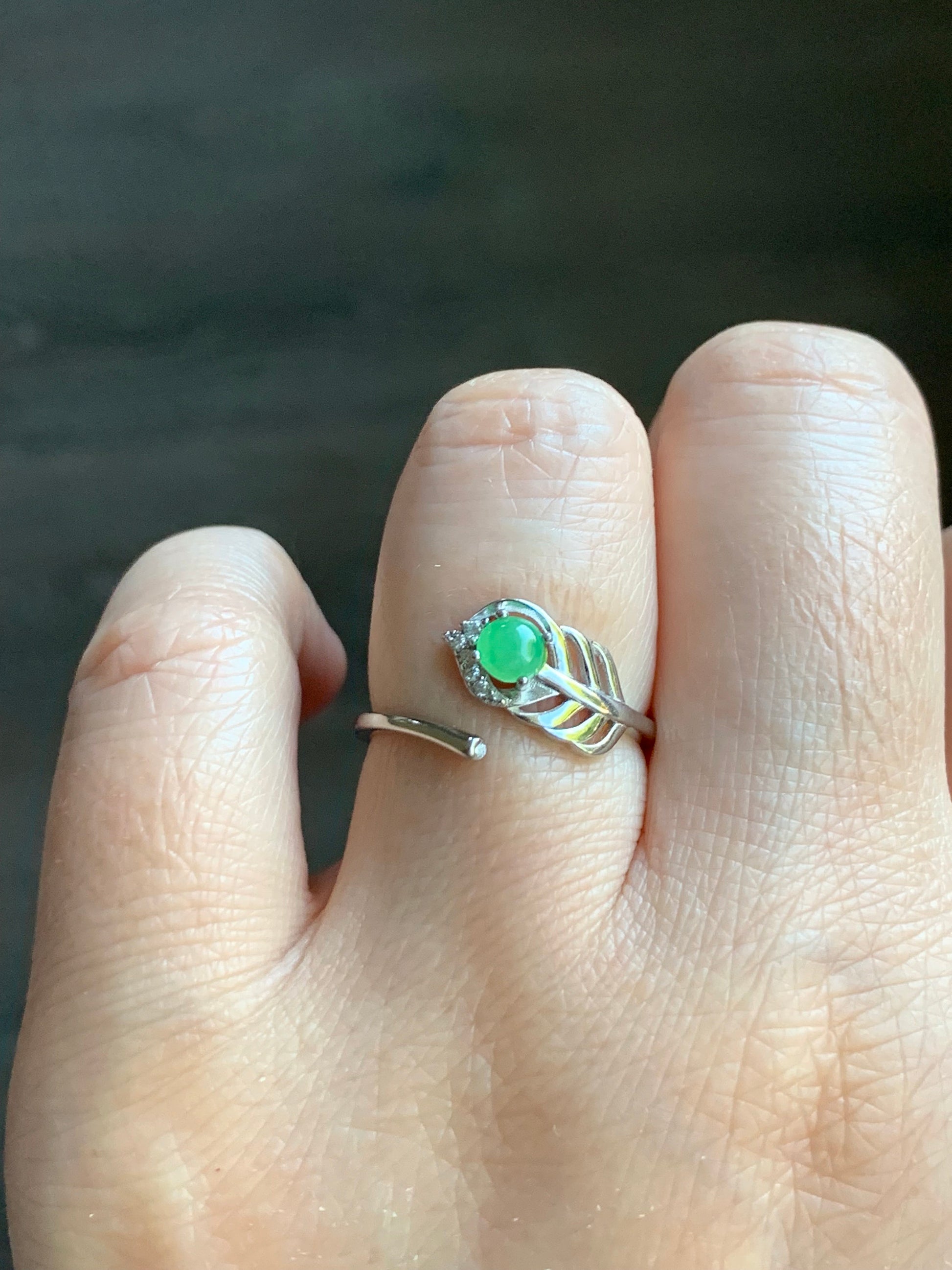 Natural Burmese Icy Translucent Apple Green Jadeite Feather Design Bypass Ring S925 Sterling Silver Sz 6.5 Adjustable 天然缅甸果绿翡翠羽毛开口银镶戒指 1120B