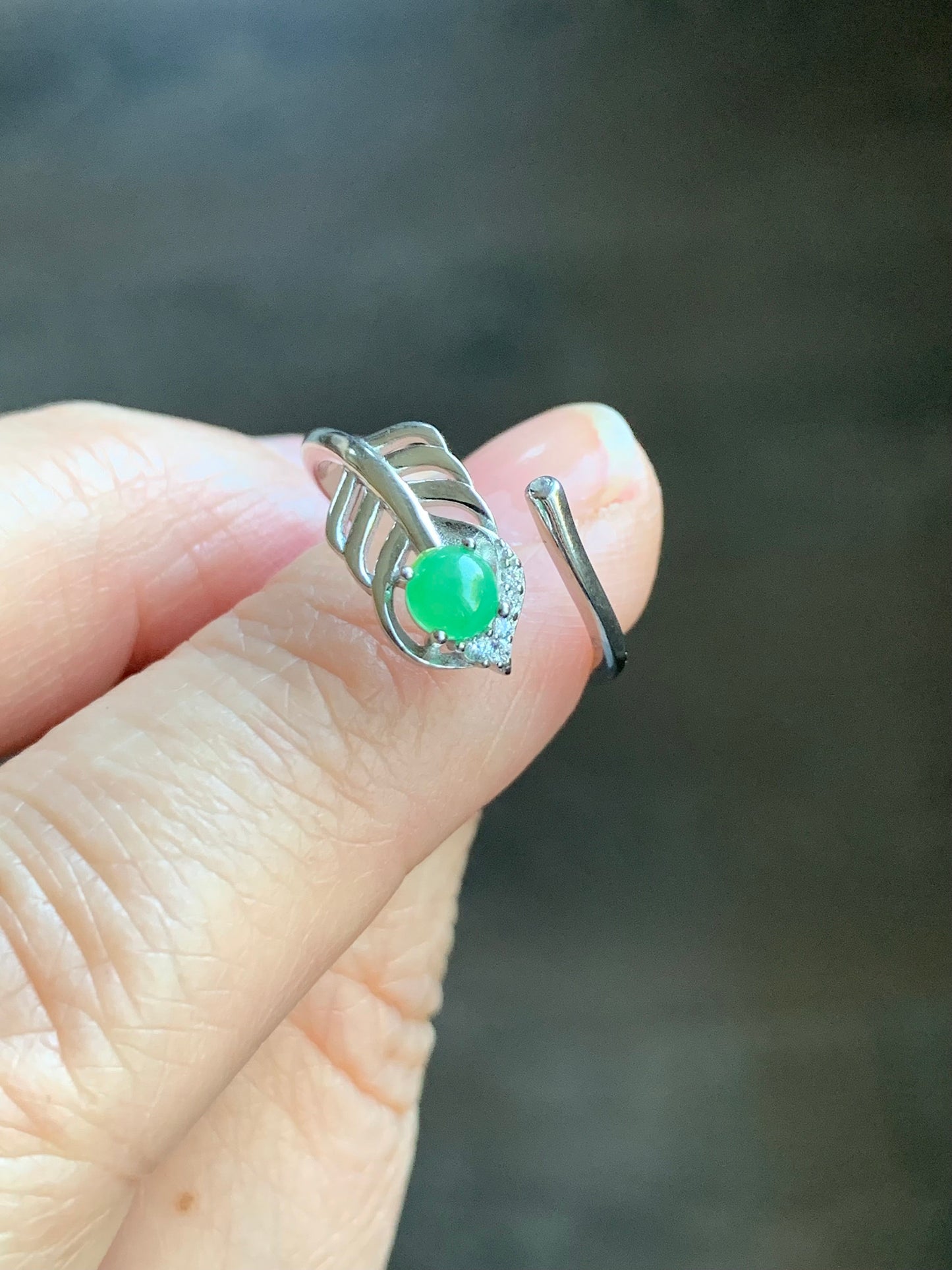 Natural Burmese Icy Translucent Apple Green Jadeite Feather Design Bypass Ring S925 Sterling Silver Sz 6.5 Adjustable 天然缅甸果绿翡翠羽毛开口银镶戒指 1120B