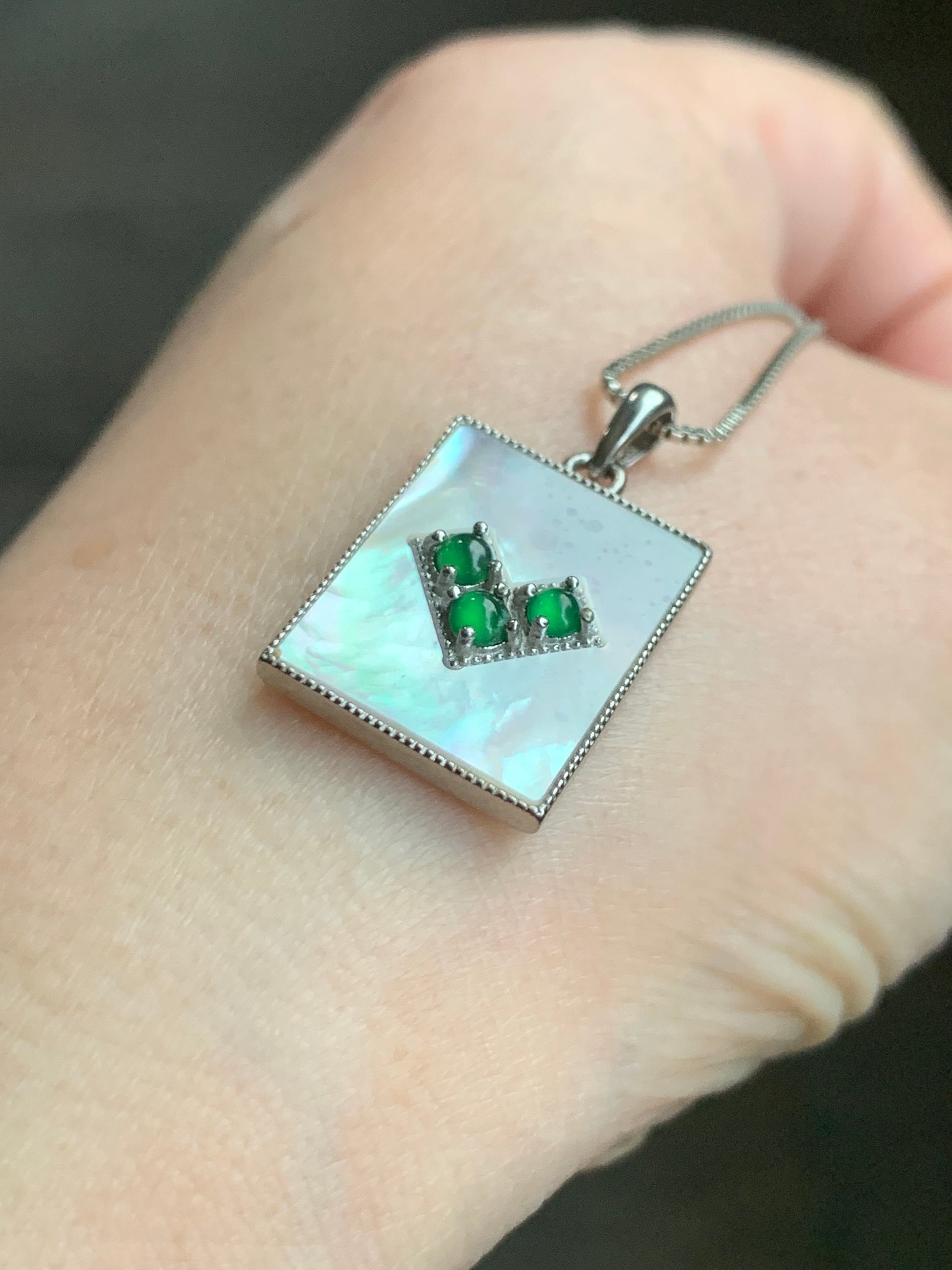 Natural Guatemalan Grade A Icy Vibrant Green Jadeite Mother of Pearl Pendant Sterling Silver 天然冰危绿翡翠贝母银镶吊坠