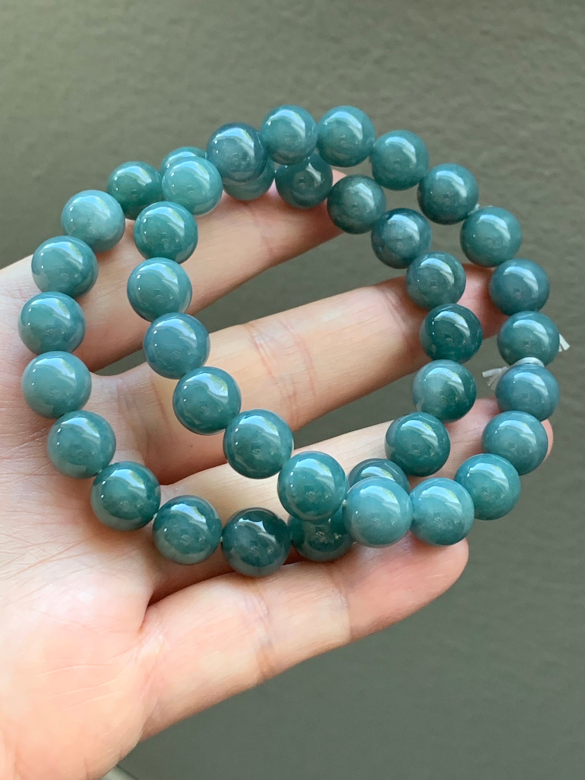 Natural Guatemalan Translucent Teal Blue Jadeite Beaded Bracelet Stretchy 9.5mm 7.25” 32g 天然冰危糯种蓝绿翡翠圆珠手串 WTB21