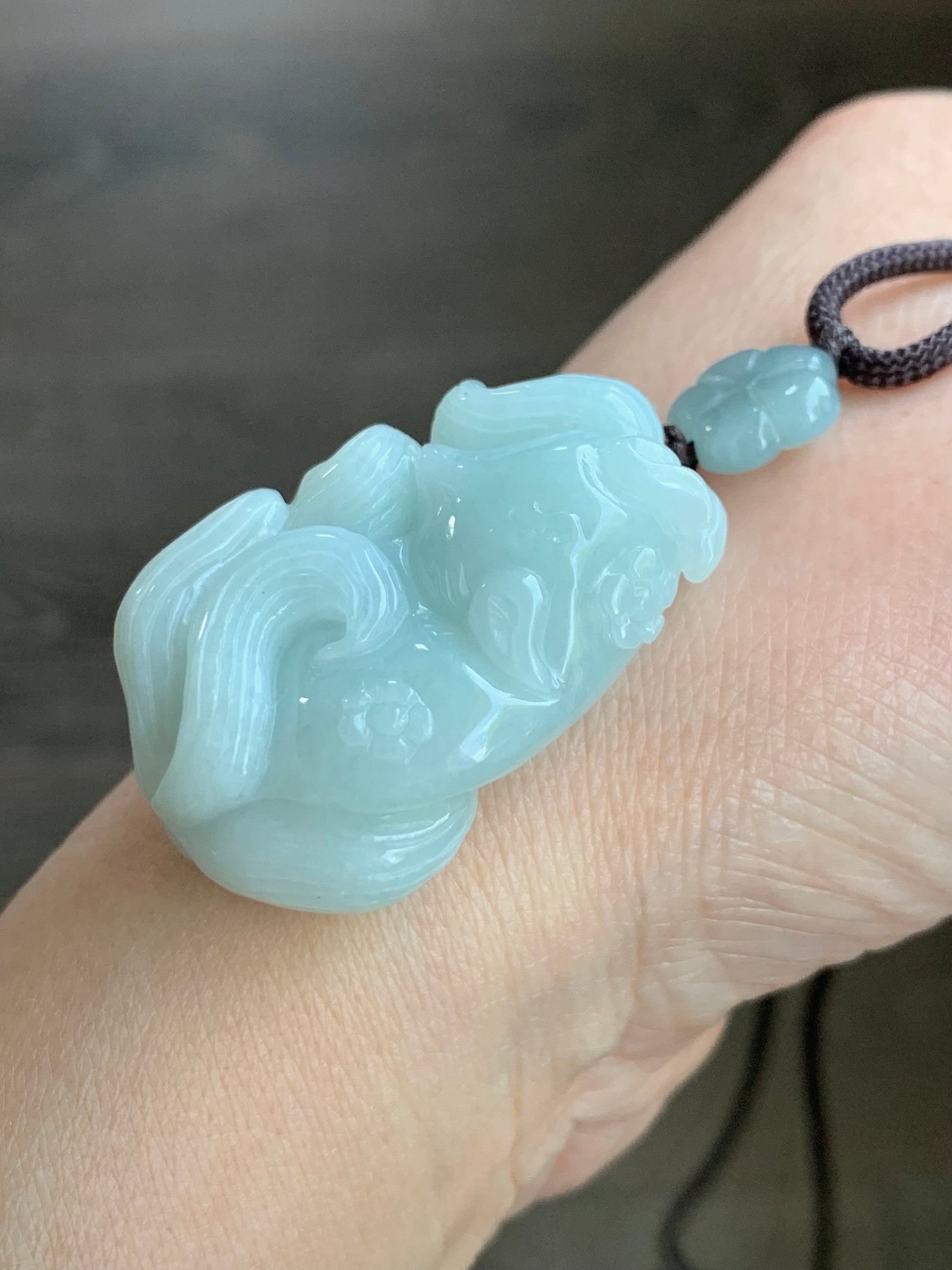 LARGE Natural Burmese Translucent Light Blue Jadeite 3D Carved Sleeping Nine-Tailed Fox Pendant Rope Necklace 25” 28g 天然缅甸糯冰浅蓝翡翠九尾睡狐吊坠