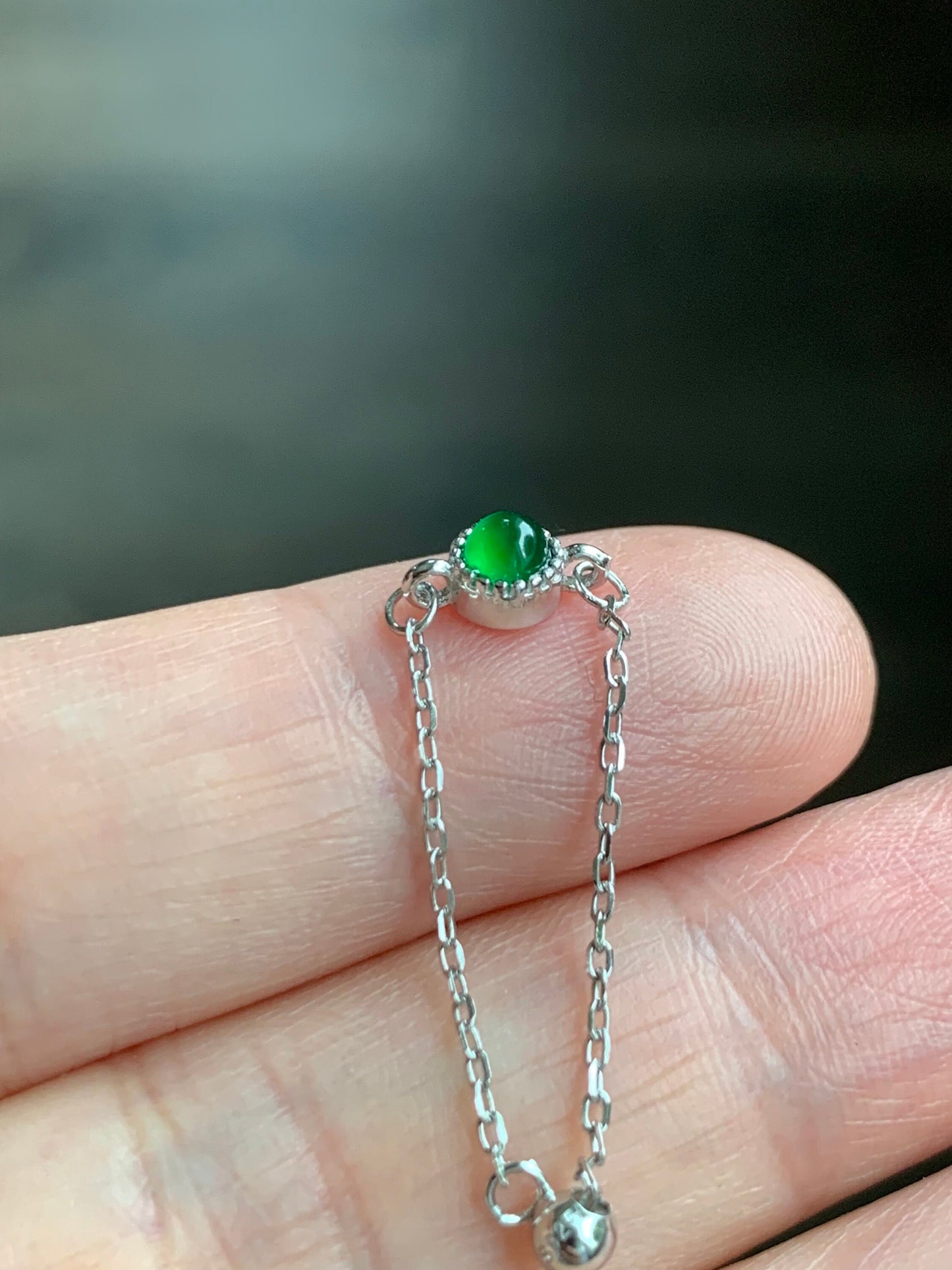 Natural Guatemalan Grade A Icy Vibrant Green Jadeite Round Cabochon Petite Chain Ring S925 Sterling Silver Adjustable 天然冰危绿翡翠镶嵌戒链戒指 LJ30