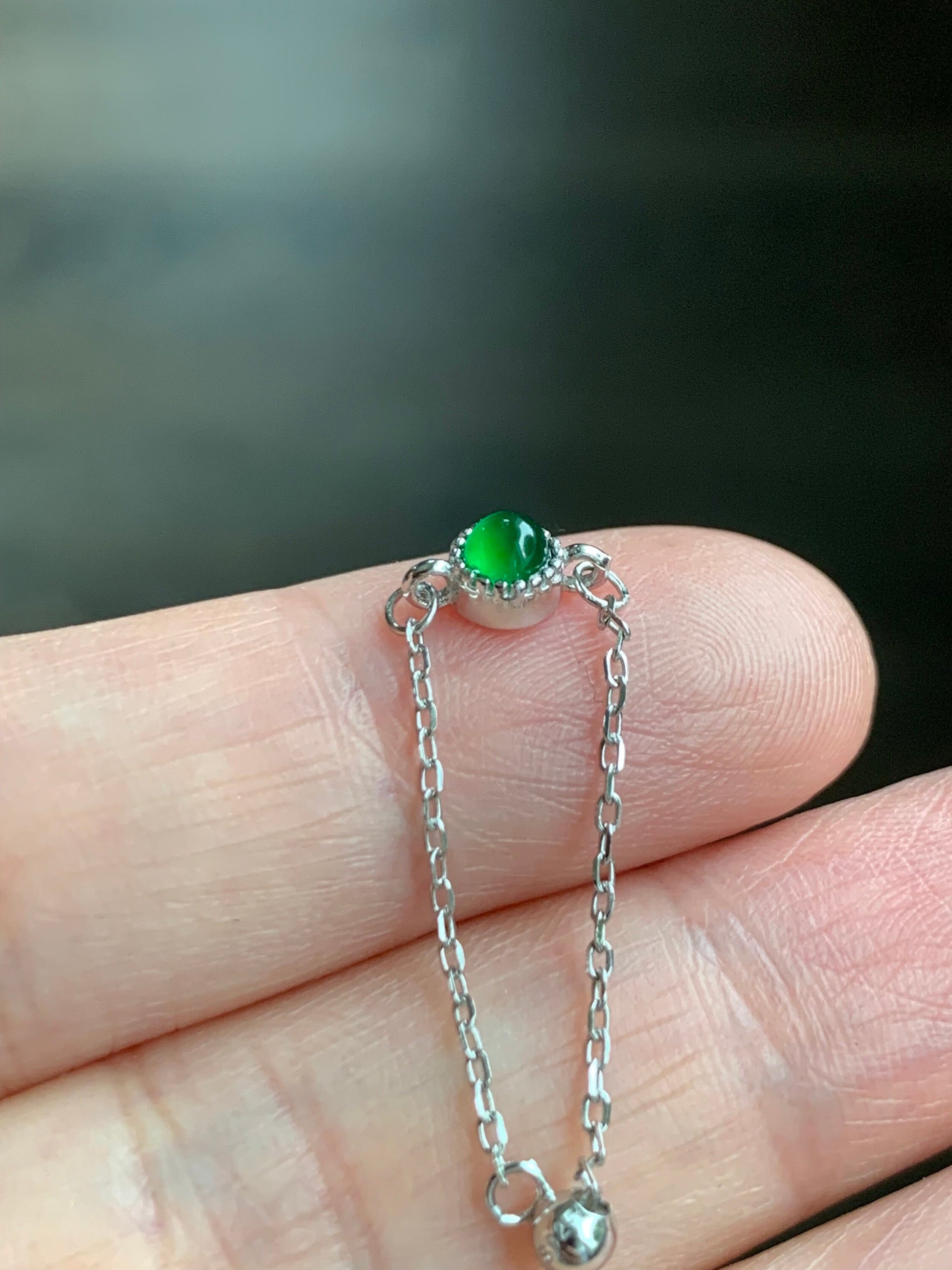 Natural Guatemalan Grade A Icy Vibrant Green Jadeite Round Cabochon Petite Chain Ring S925 Sterling Silver Adjustable 天然冰危绿翡翠镶嵌戒链戒指 LJ30