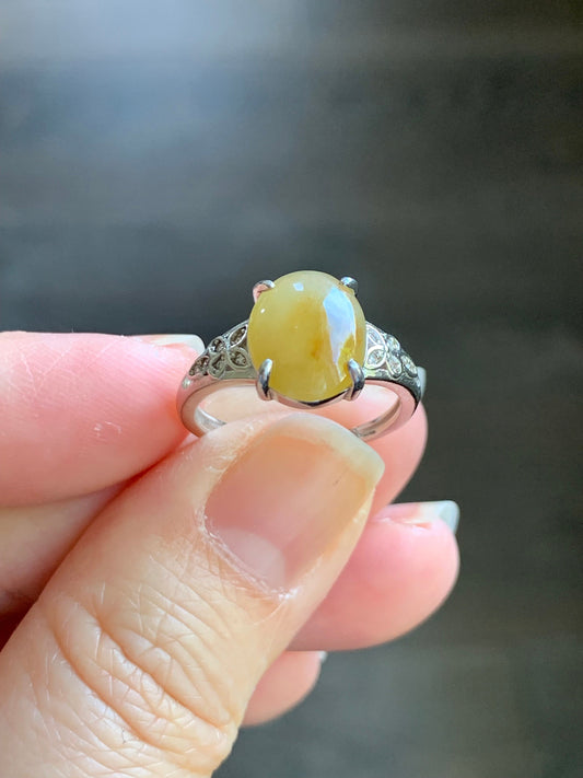 Natural Burmese Icy Translucent Yellow Jadeite w/ Dark Yellow Marbling Solitaire Ring Sterling Silver Size Adjustable 天然缅甸冰黄翡翠银镶戒指 MHF70