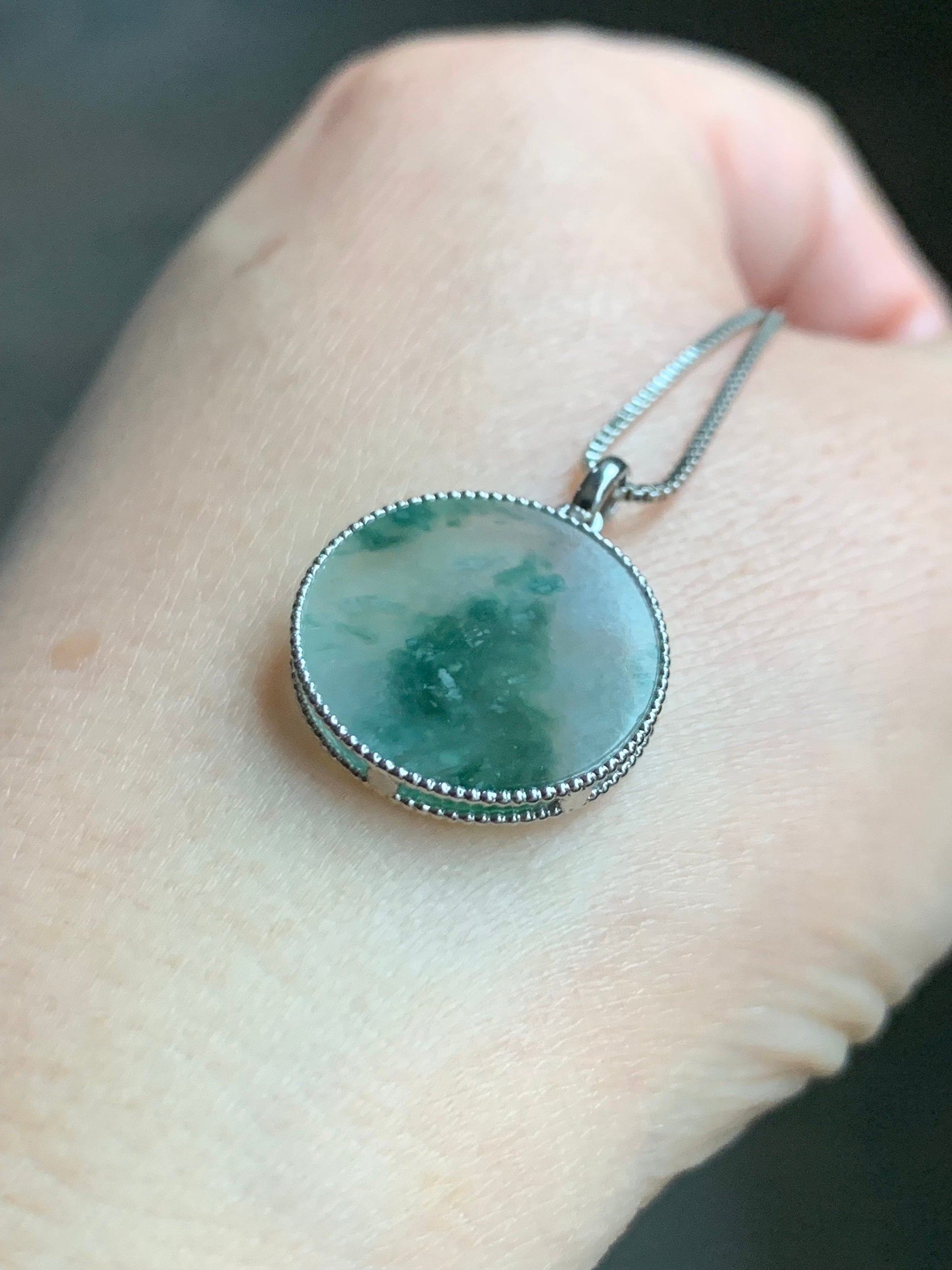 Certified Natural Burmese Icy Translucent Green Marbled Jadeite Blessing Amulet Pendant Wu Shi Pai 18K White Gold 天然缅甸冰飘花翡翠无事牌镶嵌吊坠 3299