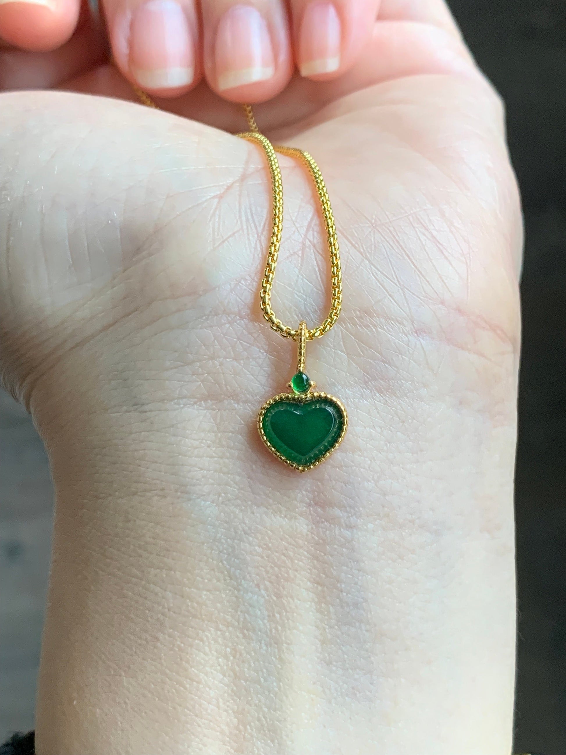 Natural Guatemalan Icy Highly Translucent Vibrant Green Jadeite Faceted Heart Pendant Sterling Silver Yellow Gold Finish 天然冰危绿翡翠爱心蛋面银镶吊坠 B