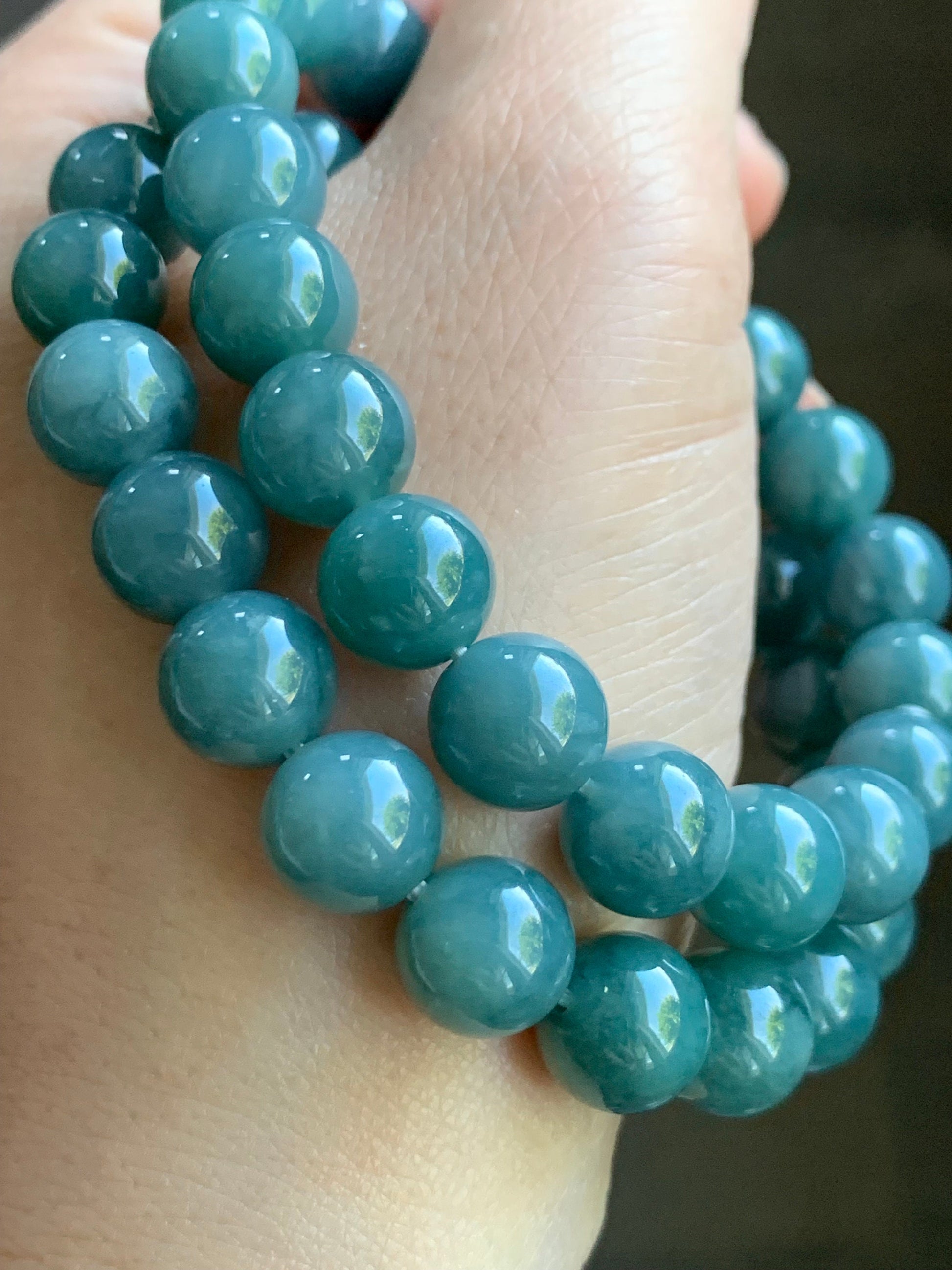 Natural Guatemalan Translucent Teal Blue Jadeite Beaded Bracelet Stretchy 9.5mm 7.25” 32g 天然冰危糯种蓝绿翡翠圆珠手串 WTB21
