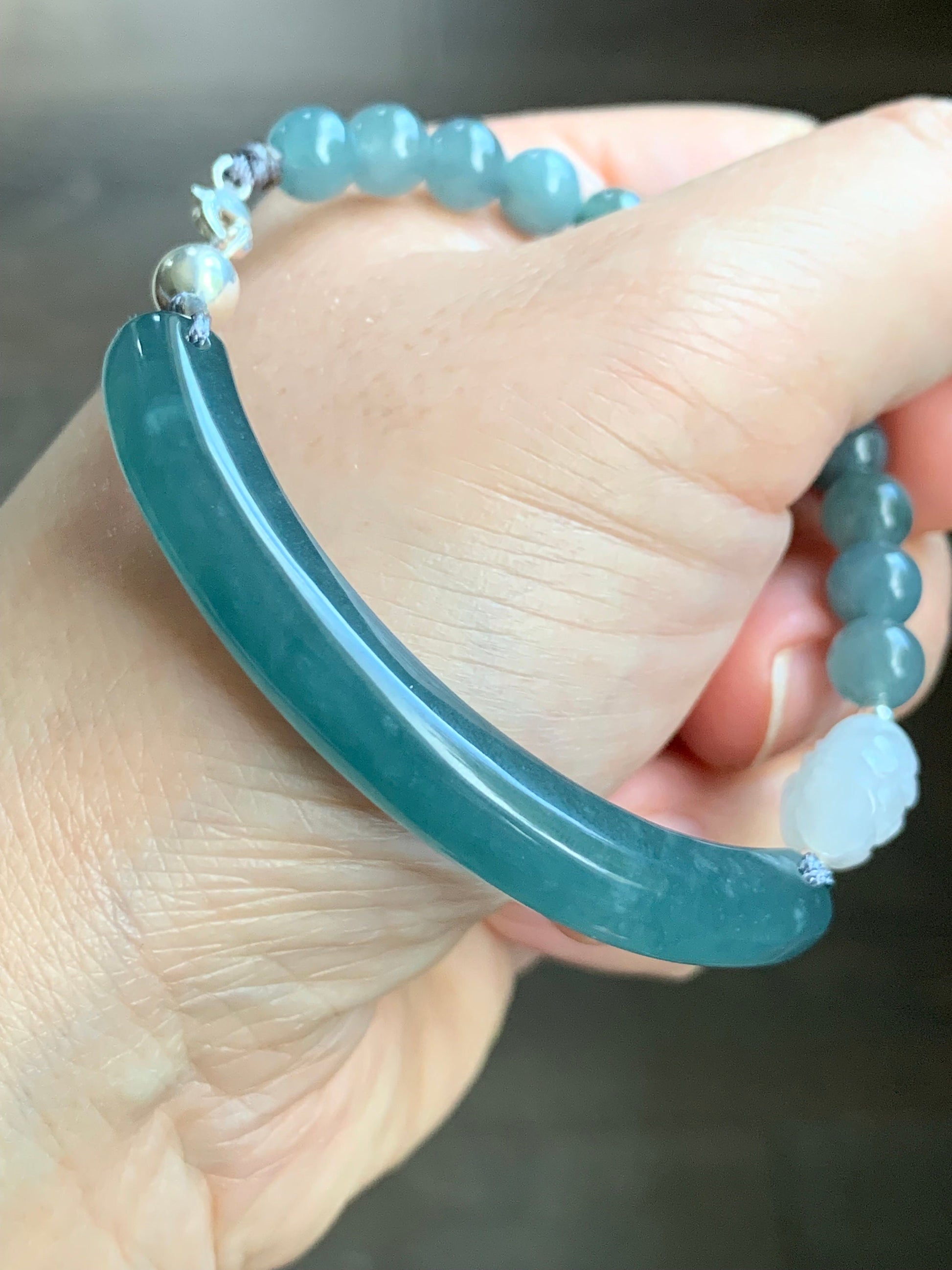 Natural Guatemalan Icy Highly Translucent Blue Jadeite Cuff White Peony Beaded Bracelet Sterling Silver Clasp 7.5” 19g 天然冰胶危蓝水翡翠手牌牡丹花手串