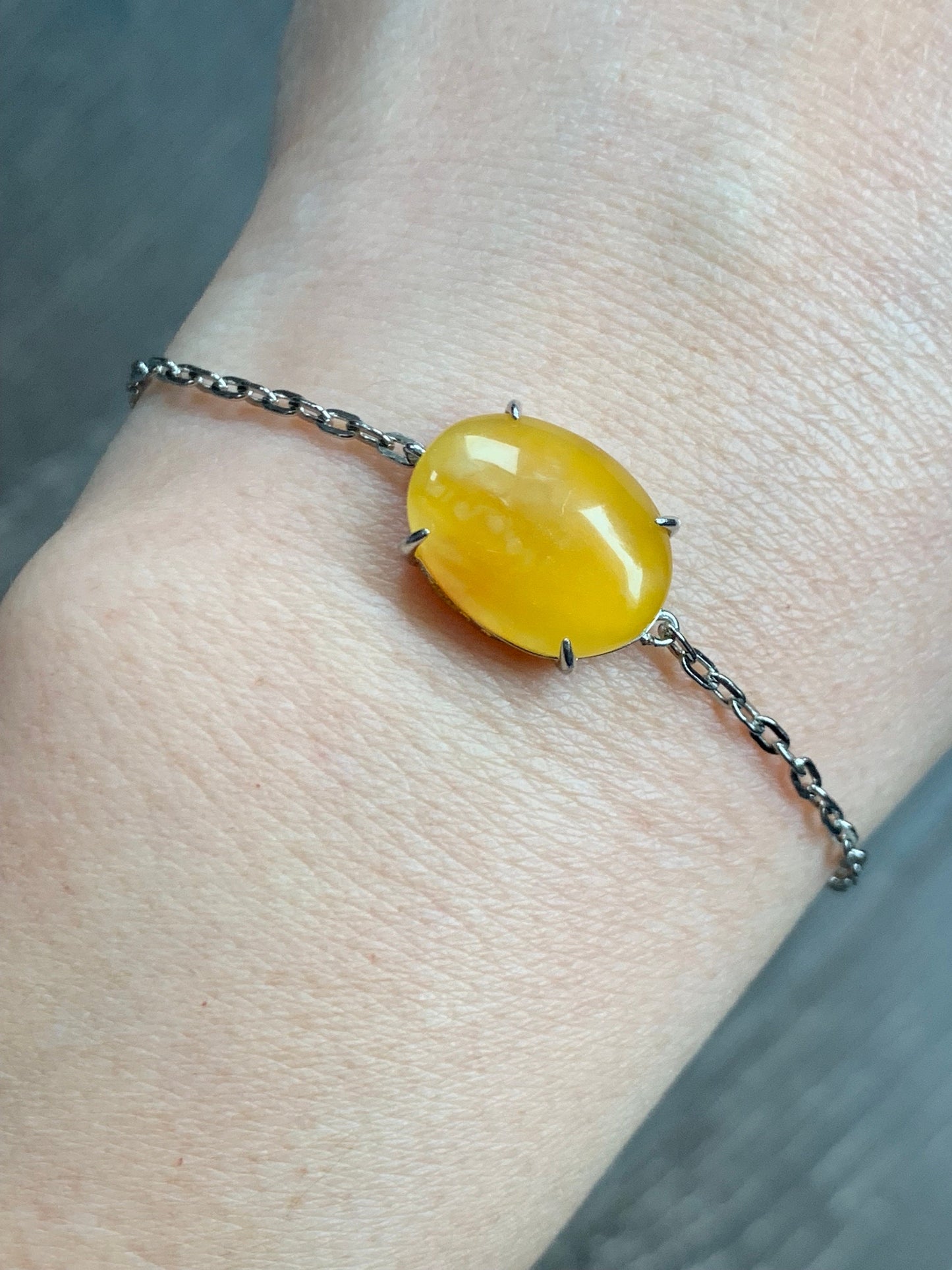 Natural Fossilized Tree Bark Resin Honeybee Wax Oval Canochon Sterling Silver Cable Chain Bracelet Adjustable 6.5”-8” 天然蜜蜡椭圆银镶手链