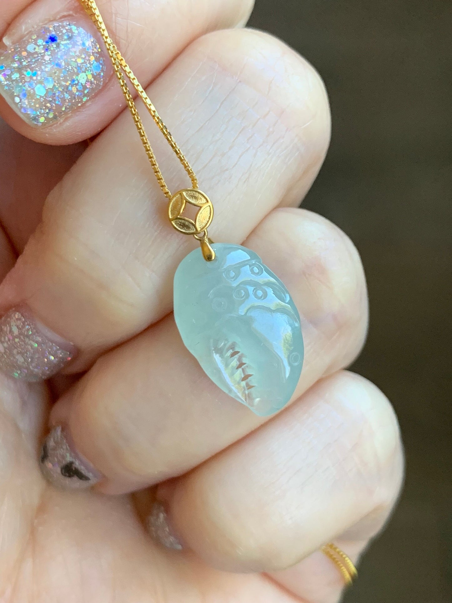 Natural Burmese Grade A Premium Icy Highly Translucent Light Green Jadeite Crab Claw Pendant 18K Yellow Gold Bail 天然缅甸起冰起光晴底翡翠蟹钳镶嵌吊坠