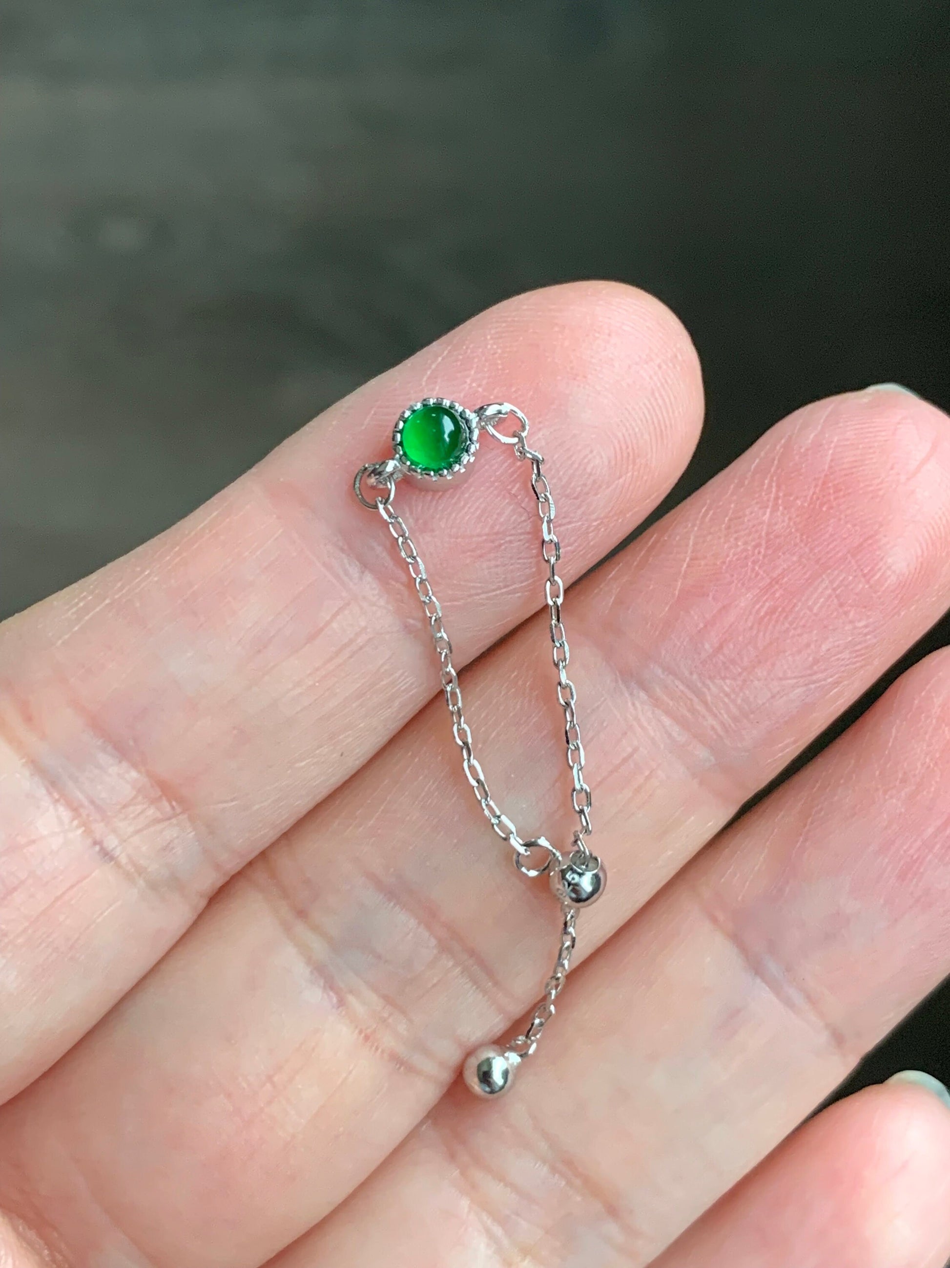 Natural Guatemalan Grade A Icy Vibrant Green Jadeite Round Cabochon Petite Chain Ring S925 Sterling Silver Adjustable 天然冰危绿翡翠镶嵌戒链戒指 LJ30