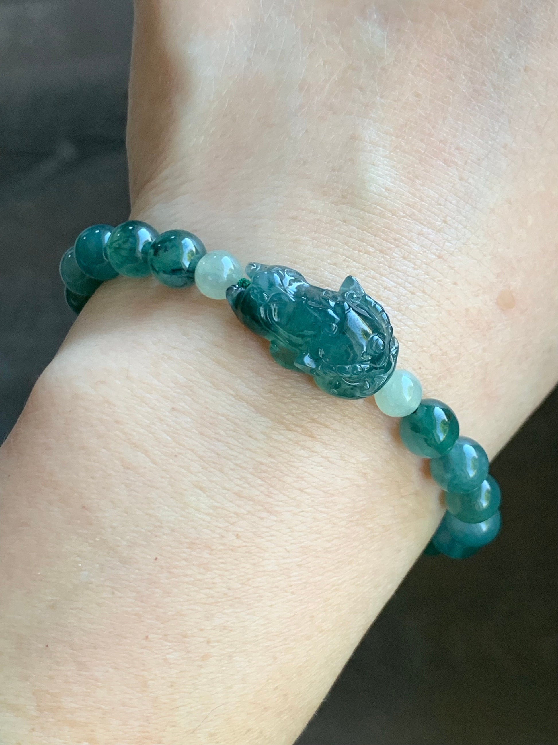 Natural Guatemalan Icy Highly Translucent Gelatinous Dark Teal Blue Jadeite Dancing Lion Beaded Bracelet 6.75” 16g 天然冰胶危湖水蓝翡翠精工雕摆烂小醒狮手串