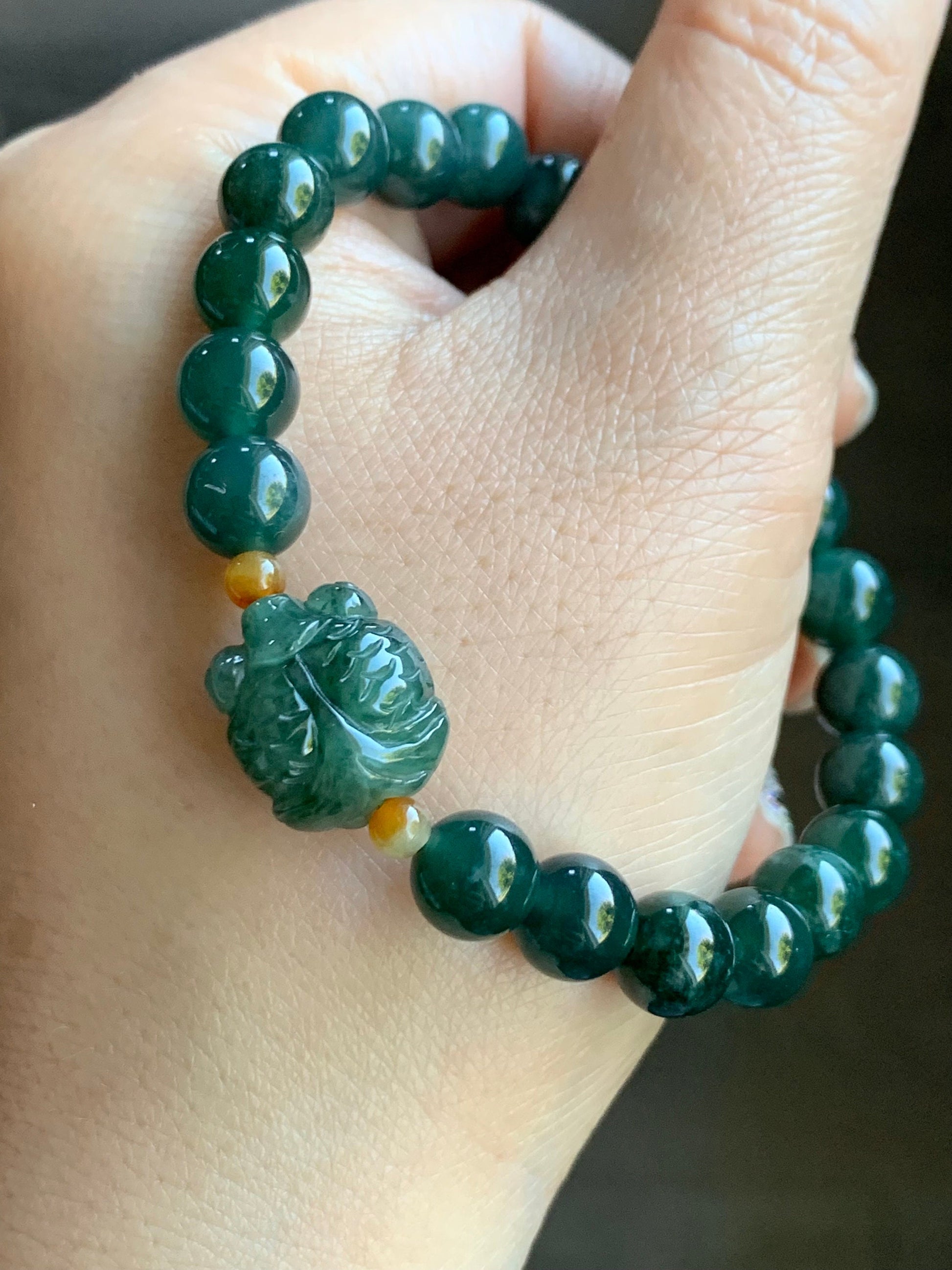 Natural Guatemalan Translucent Dark Green jadeite & Burmese Icy Green Marbled Jadeite Goldfish Beaded Bracelet 7” 22g 天然缅甸冰飘花翡翠金鱼冰危深绿圆珠手串
