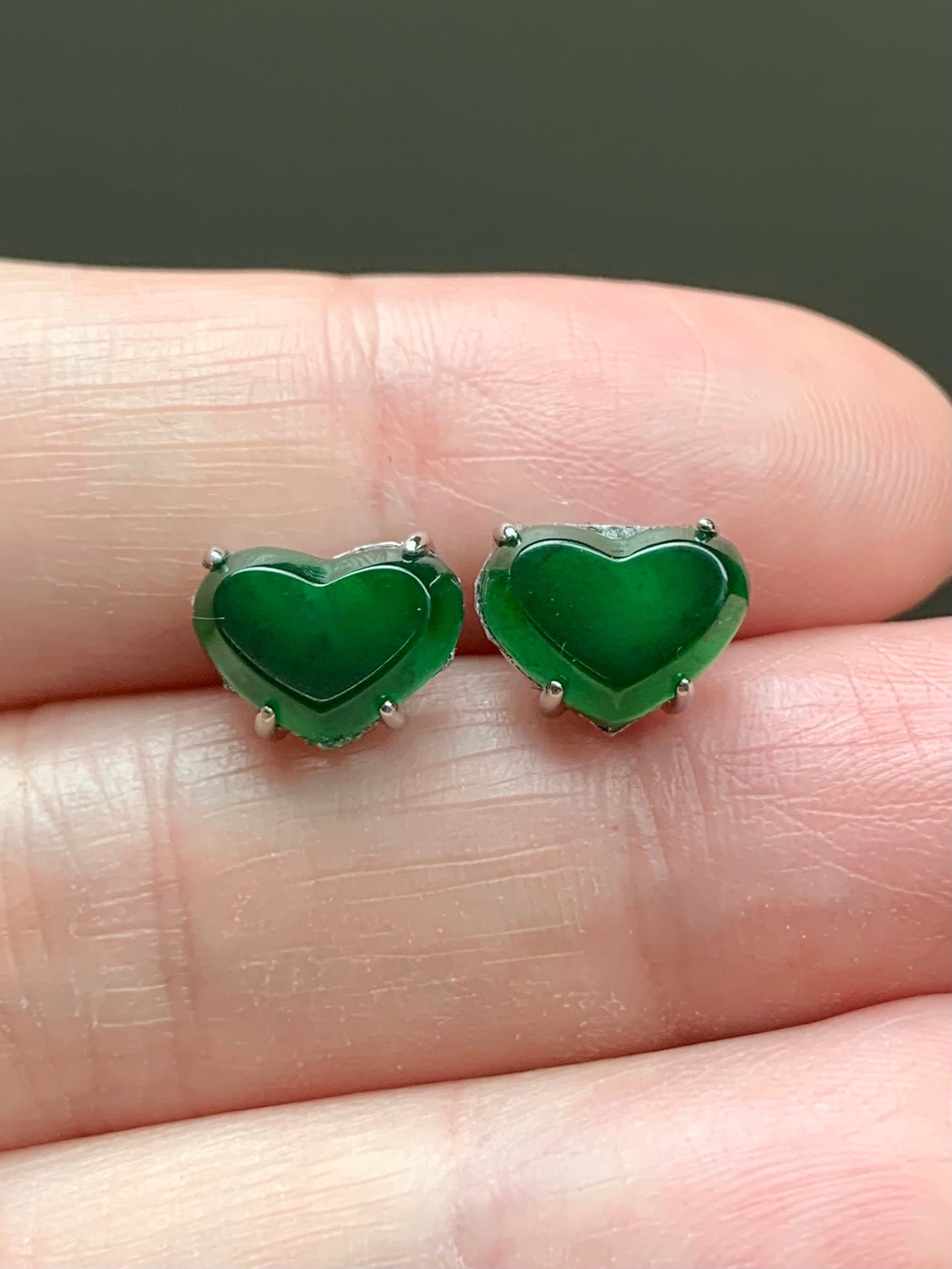 Natural Guatemalan Icy Highly Translucent Vibrant Green Jadeite Heart Shaped Stud Earrings S925 Sterling Silver 天然冰危绿翡翠爱心银耳钉