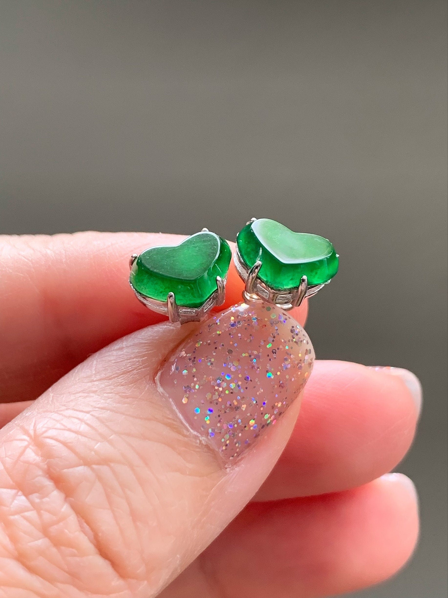 Natural Guatemalan Icy Highly Translucent Vibrant Green Jadeite Heart Shaped Stud Earrings S925 Sterling Silver 天然冰危绿翡翠爱心银耳钉