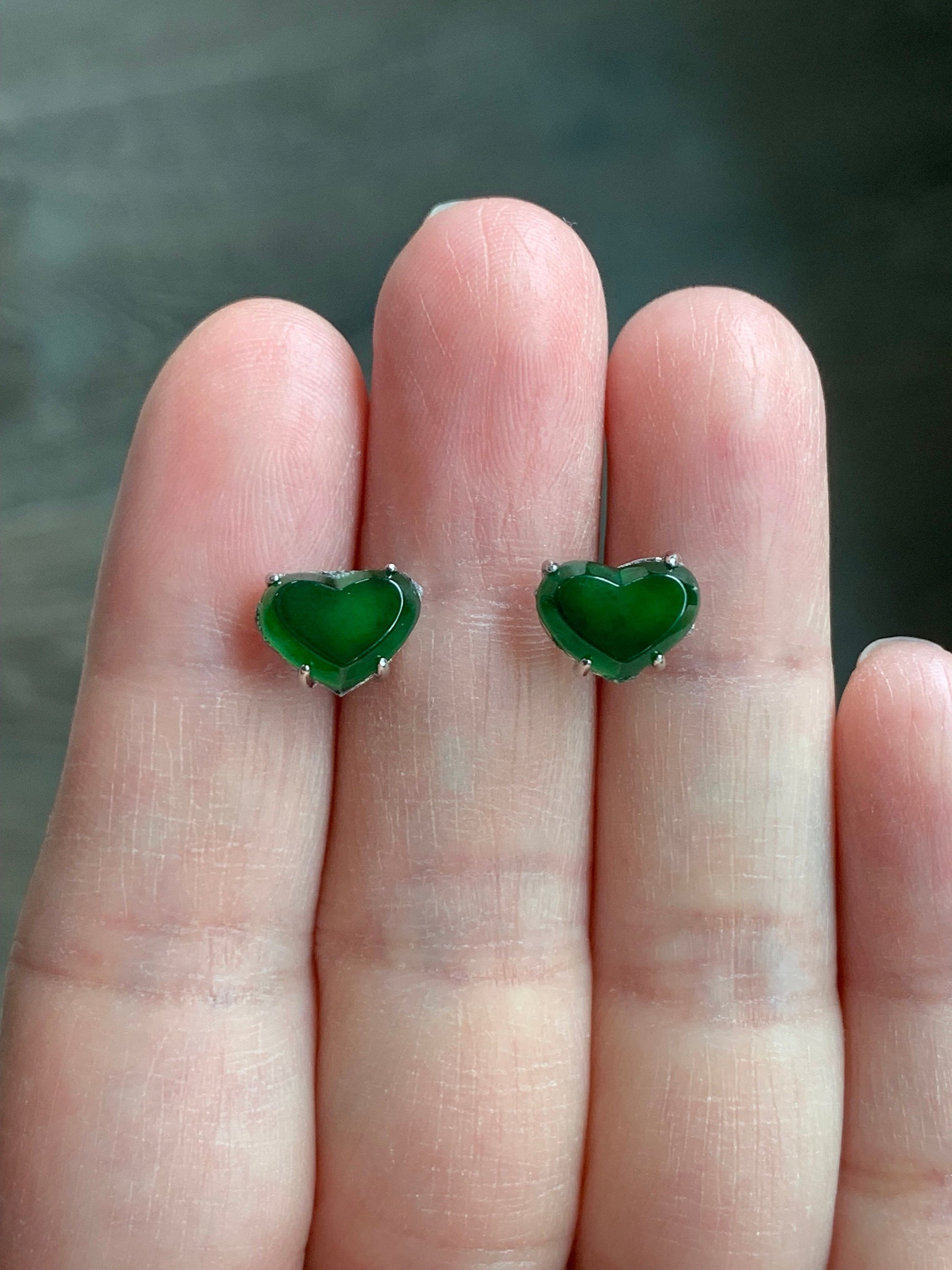 Natural Guatemalan Icy Highly Translucent Vibrant Green Jadeite Heart Shaped Stud Earrings S925 Sterling Silver 天然冰危绿翡翠爱心银耳钉