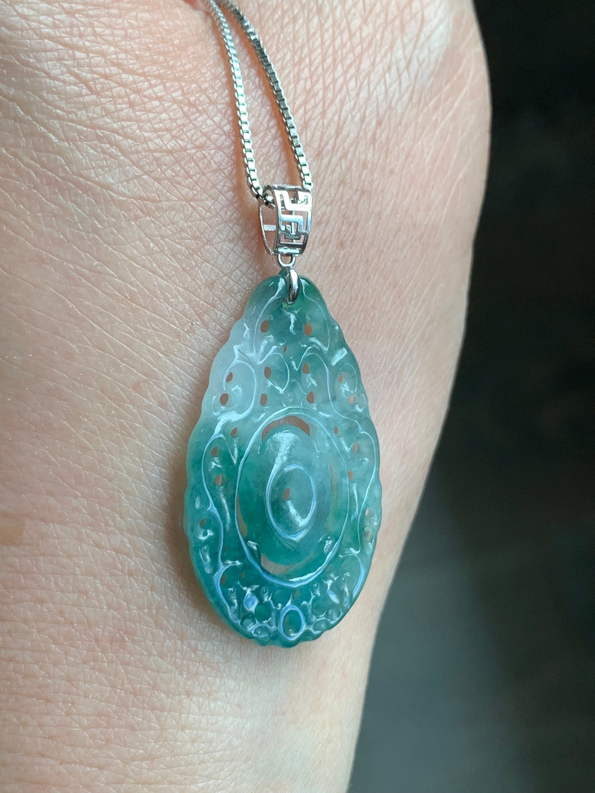 Natural Burmese Icy Translucent Gelatinous Teal Green Marbled Jadeite Engraved Teardrop Pendant 18K White Gold Bail 天然缅甸冰胶飘蓝花翡翠仿古雕水滴镶嵌吊坠