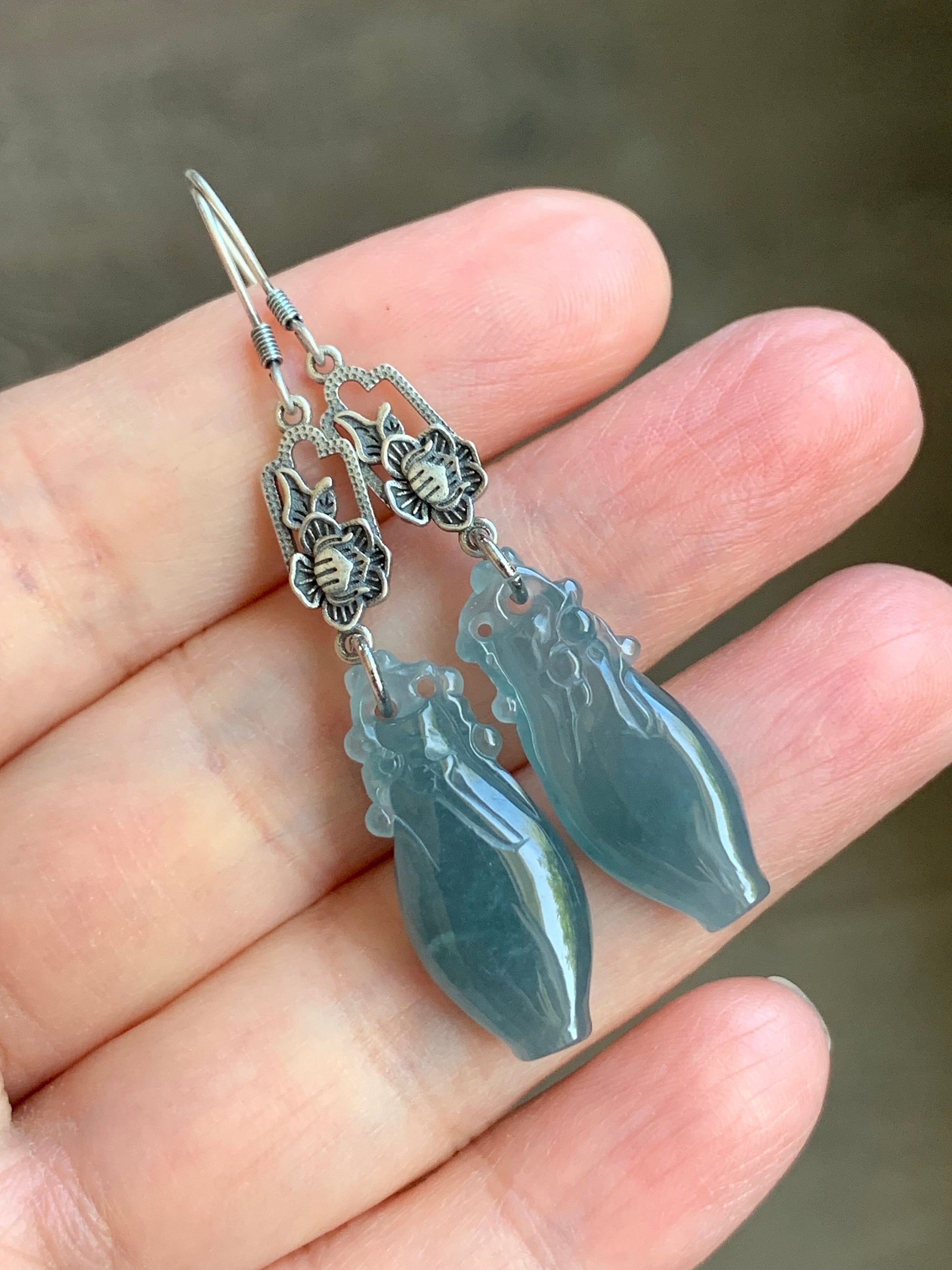 Natural Guatemalan Icy Translucent Gelatinous Dark Dusty Blue Jadeite Carved Flower Vase Dangle Earrings Sterling Silver 天然冰胶危蓝翡翠宝瓶银耳钩